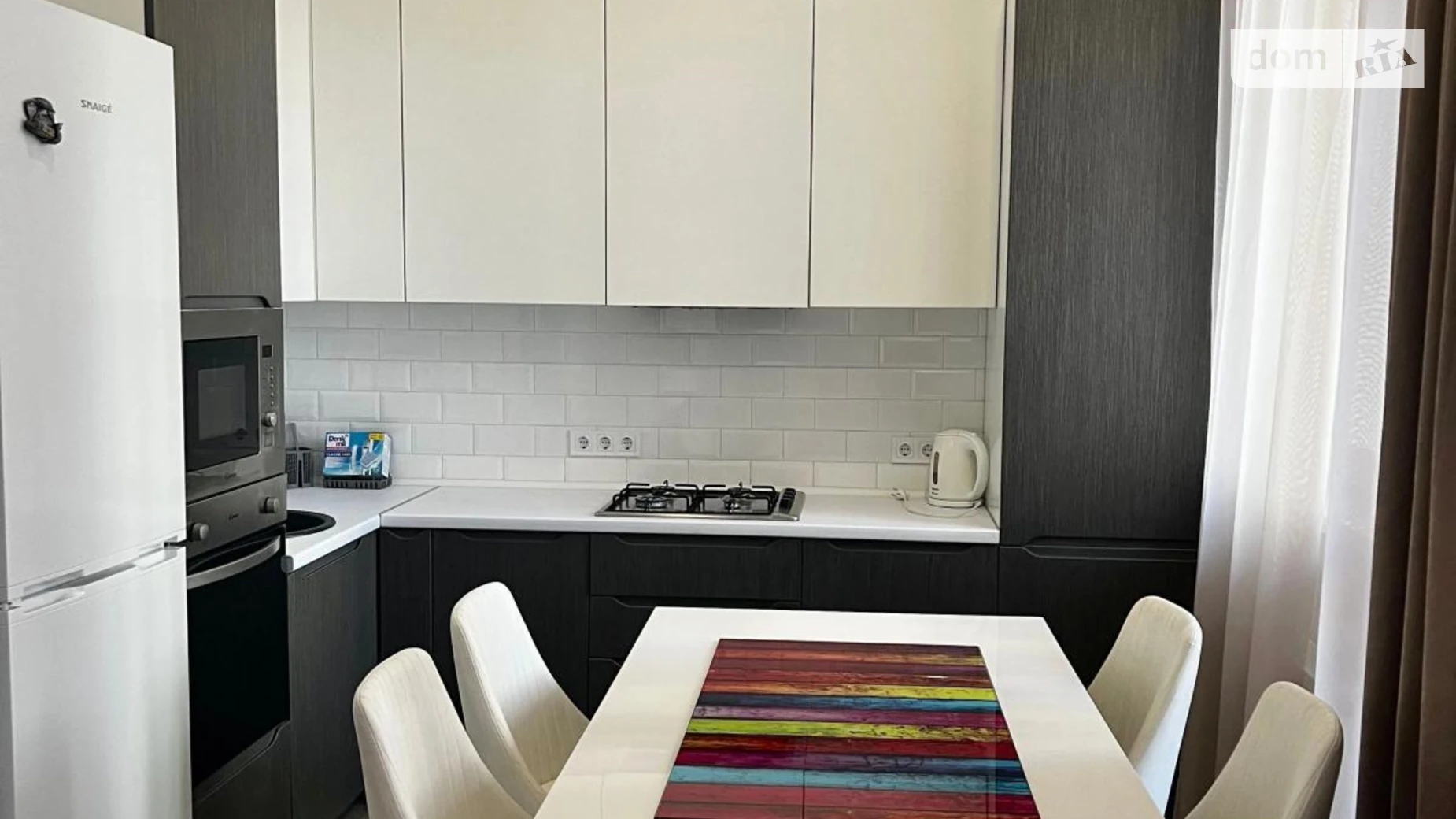 Продается 4-комнатная квартира 163 кв. м в Львове, пл. Князя Святослава, 5 - фото 2