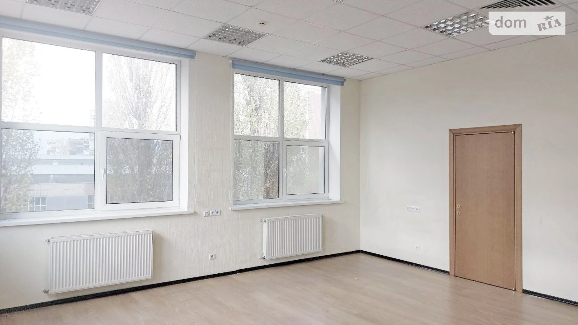 Сдается в аренду офис 64.5 кв. м в бизнес-центре, цена: 16770 грн - фото 3