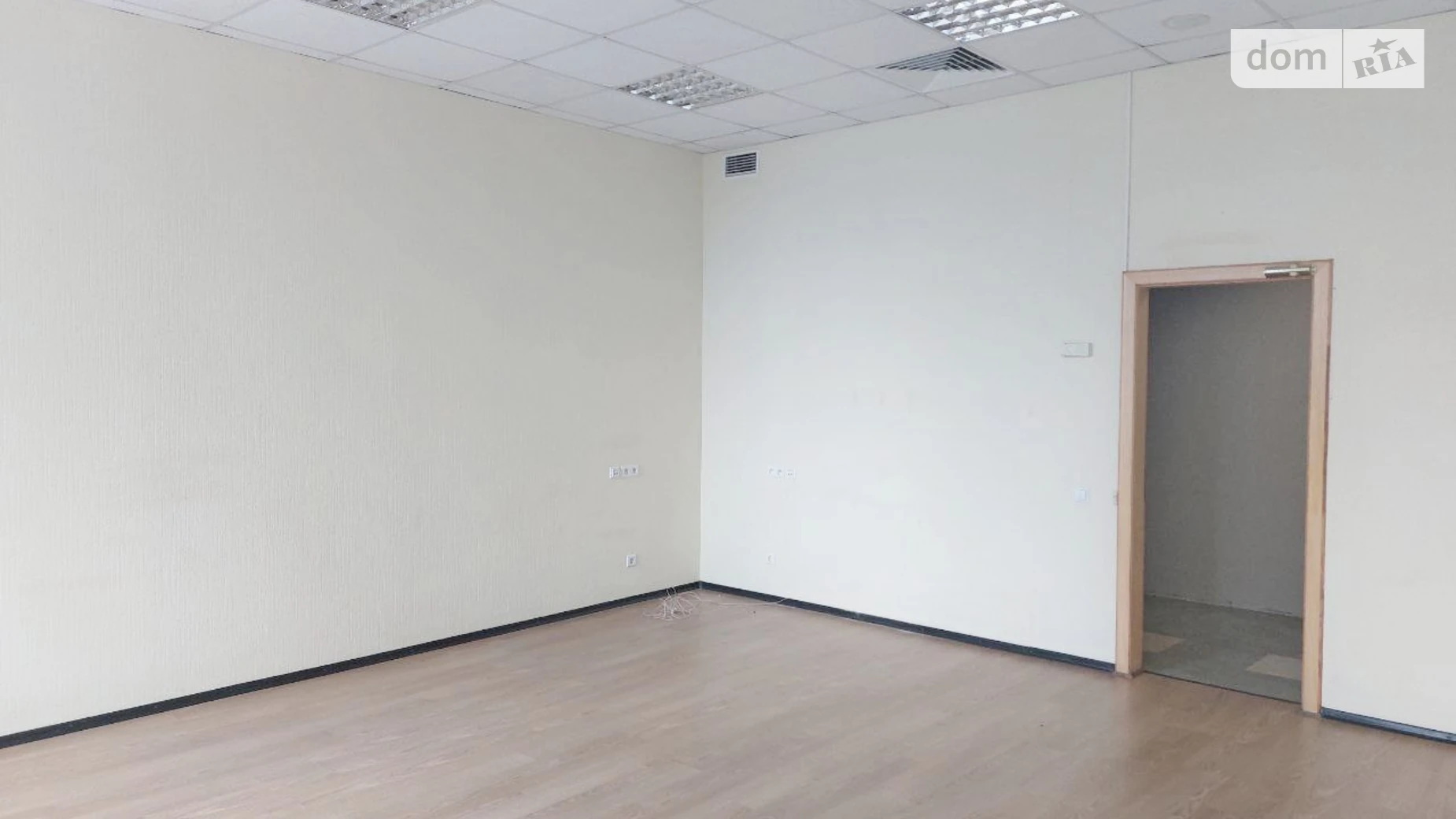 Сдается в аренду офис 46.2 кв. м в бизнес-центре, цена: 12480 грн - фото 4