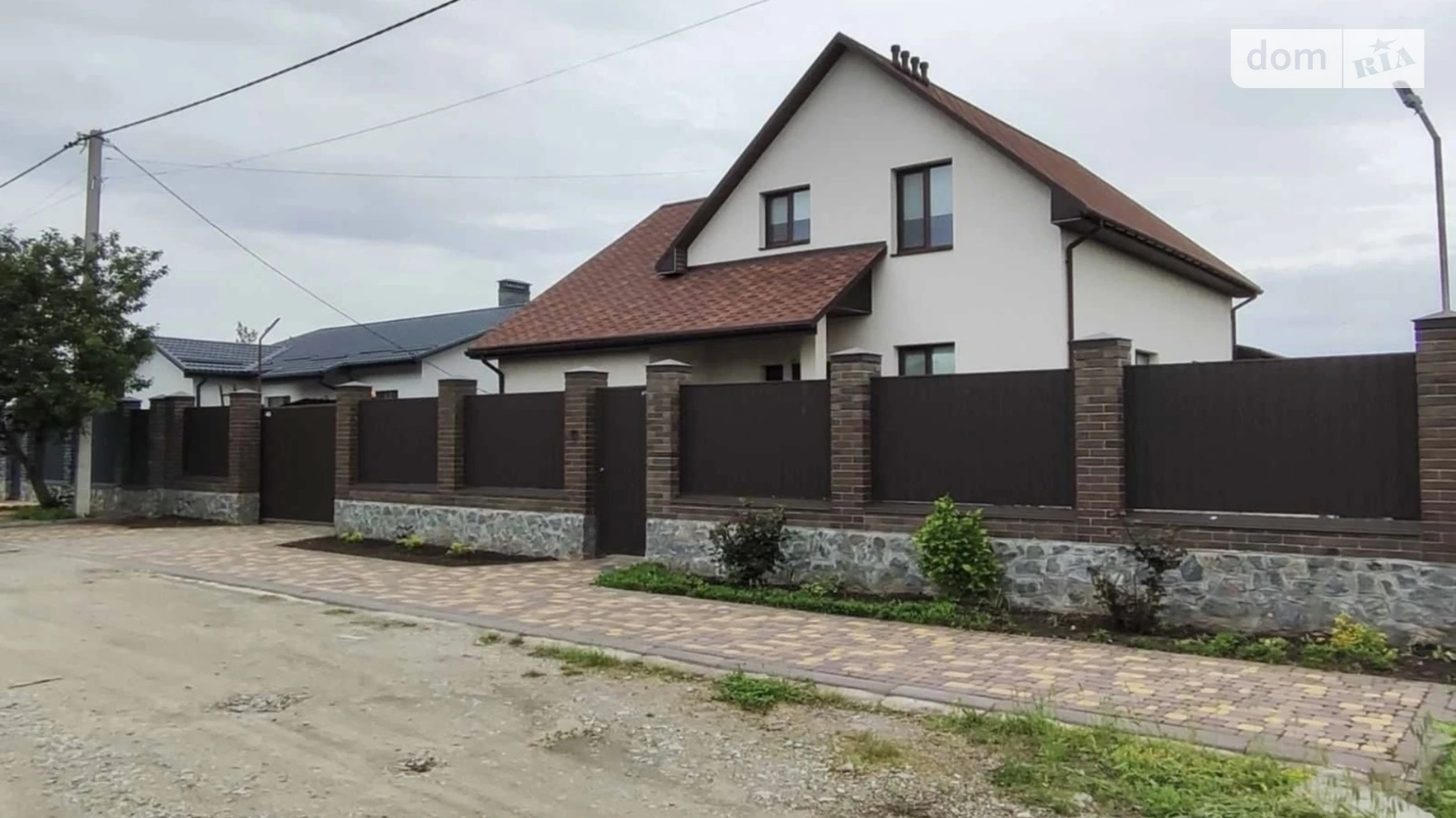 Продается дом на 2 этажа 200 кв. м с мансардой, цена: 200000 $ - фото 2