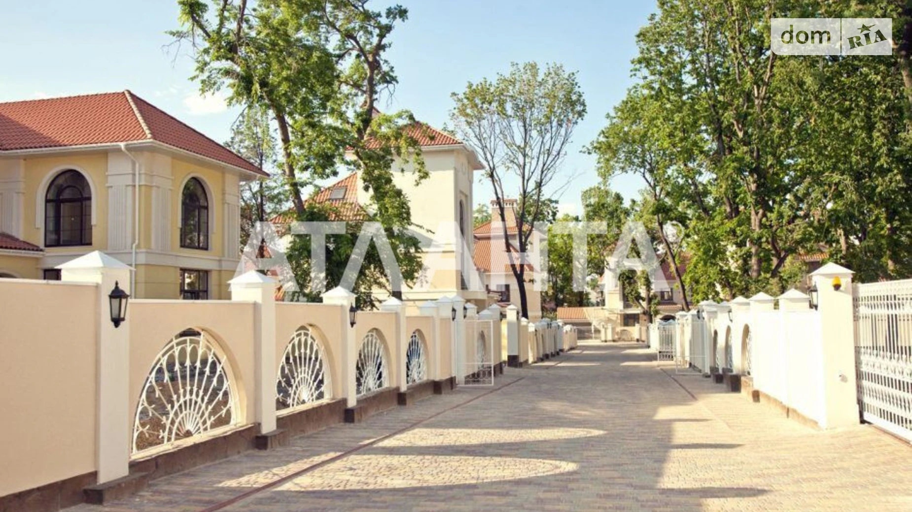 Продается дом на 3 этажа 445 кв. м с балконом, цена: 900000 $ - фото 3