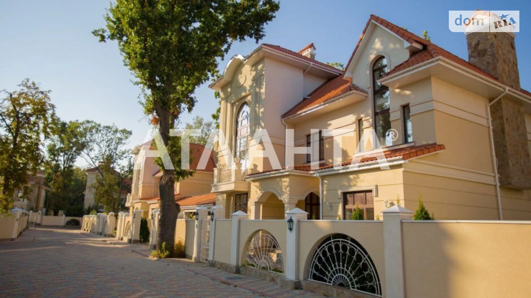 Продается дом на 3 этажа 445 кв. м с балконом, цена: 900000 $ - фото 4