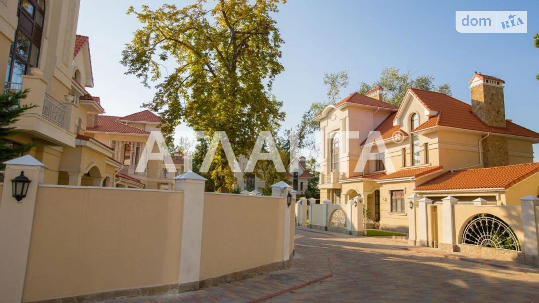 Продается дом на 3 этажа 445 кв. м с балконом, цена: 900000 $ - фото 5