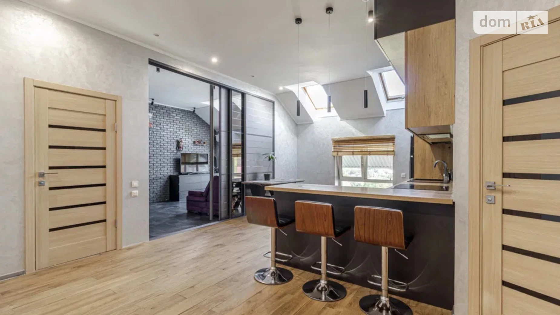 Продается 3-комнатная квартира 98 кв. м в Хотове, ул. Партизанская, 1А - фото 2