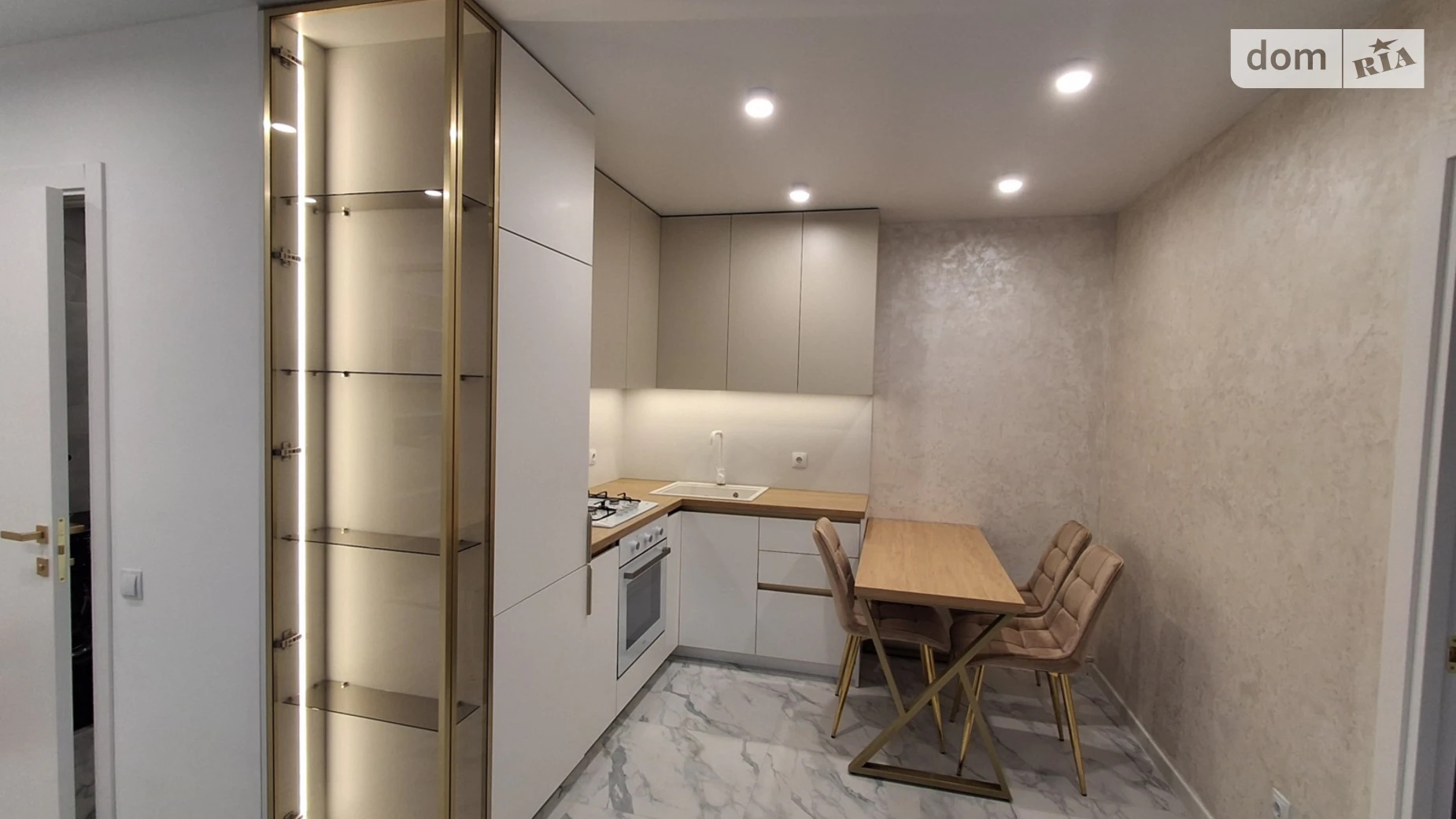 2-комнатная квартира 60 кв. м в Тернополе, ул. Смакулы - фото 3
