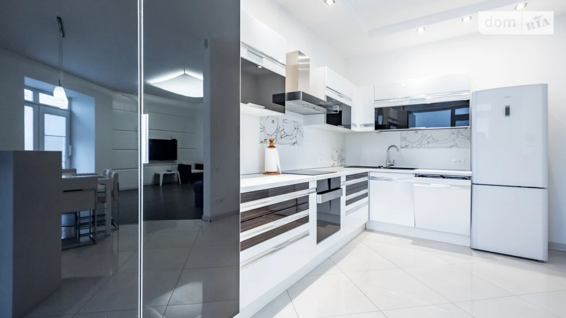 Продается 2-комнатная квартира 136.2 кв. м в Одессе, ул. Пантелеймоновская, 88/1 - фото 2