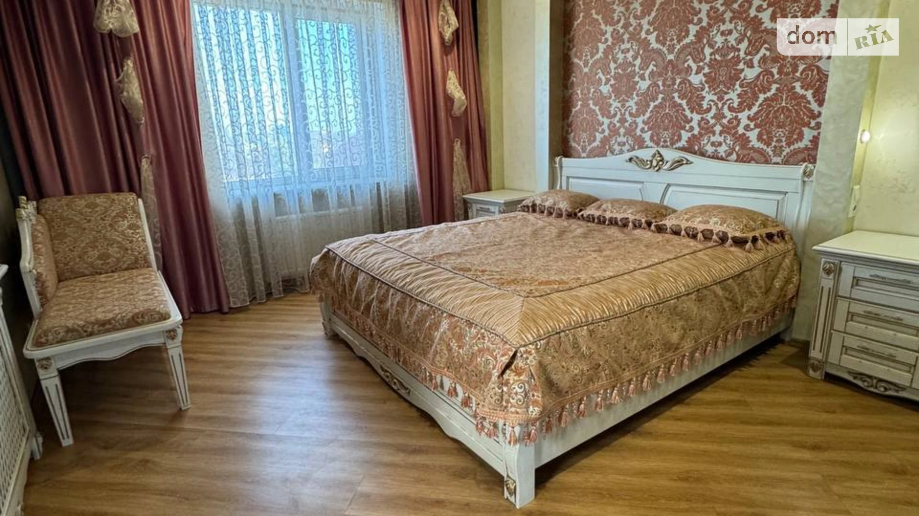 Продается 2-комнатная квартира 74.8 кв. м в Ровно, ул. Дворецкая, 48 - фото 5