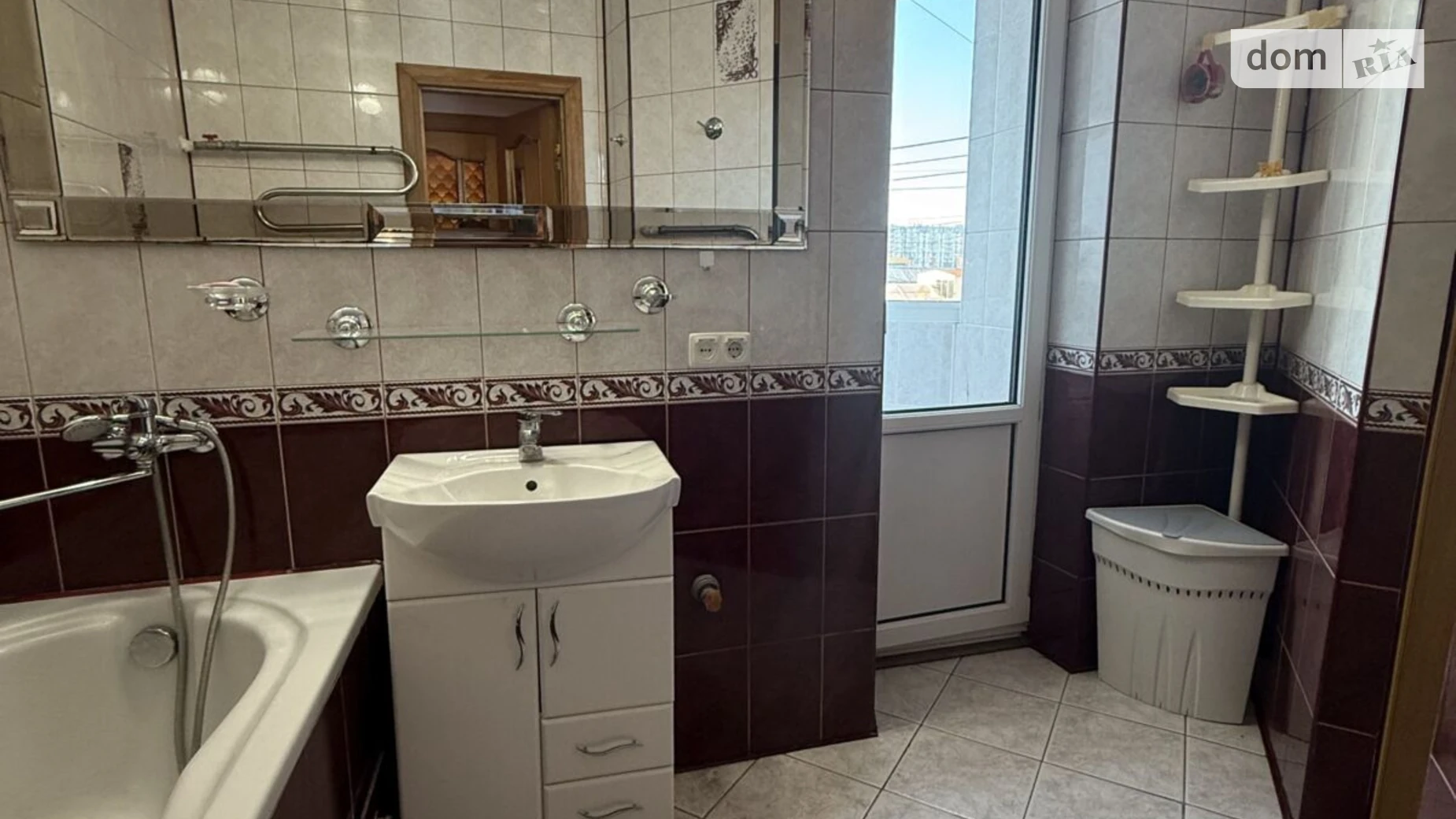 4-комнатная квартира 87.1 кв. м в Луцке, ул. Кравчука, 38 - фото 5