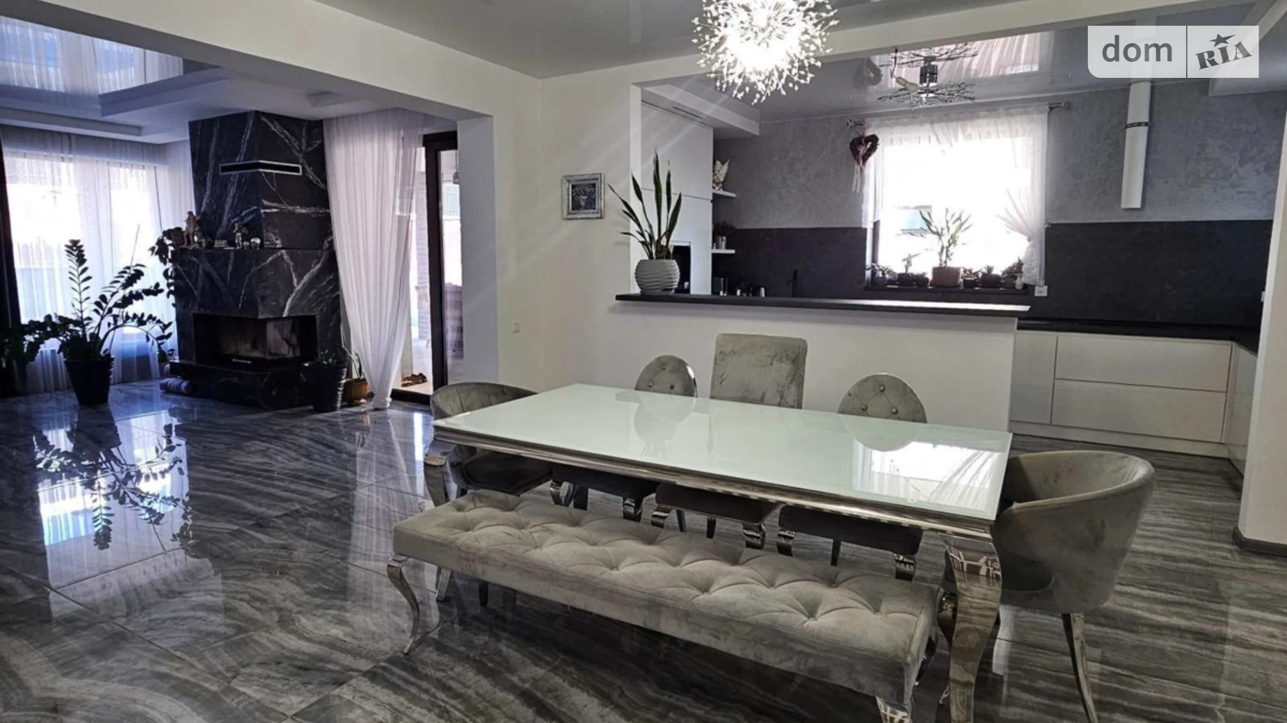 Продается дом на 2 этажа 340 кв. м с беседкой, цена: 520000 € - фото 2