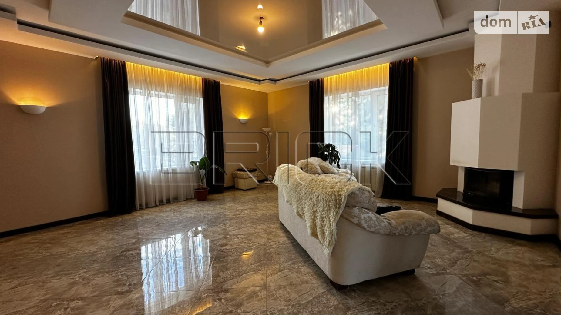 Продается дом на 2 этажа 280 кв. м с бассейном, цена: 245000 $ - фото 3