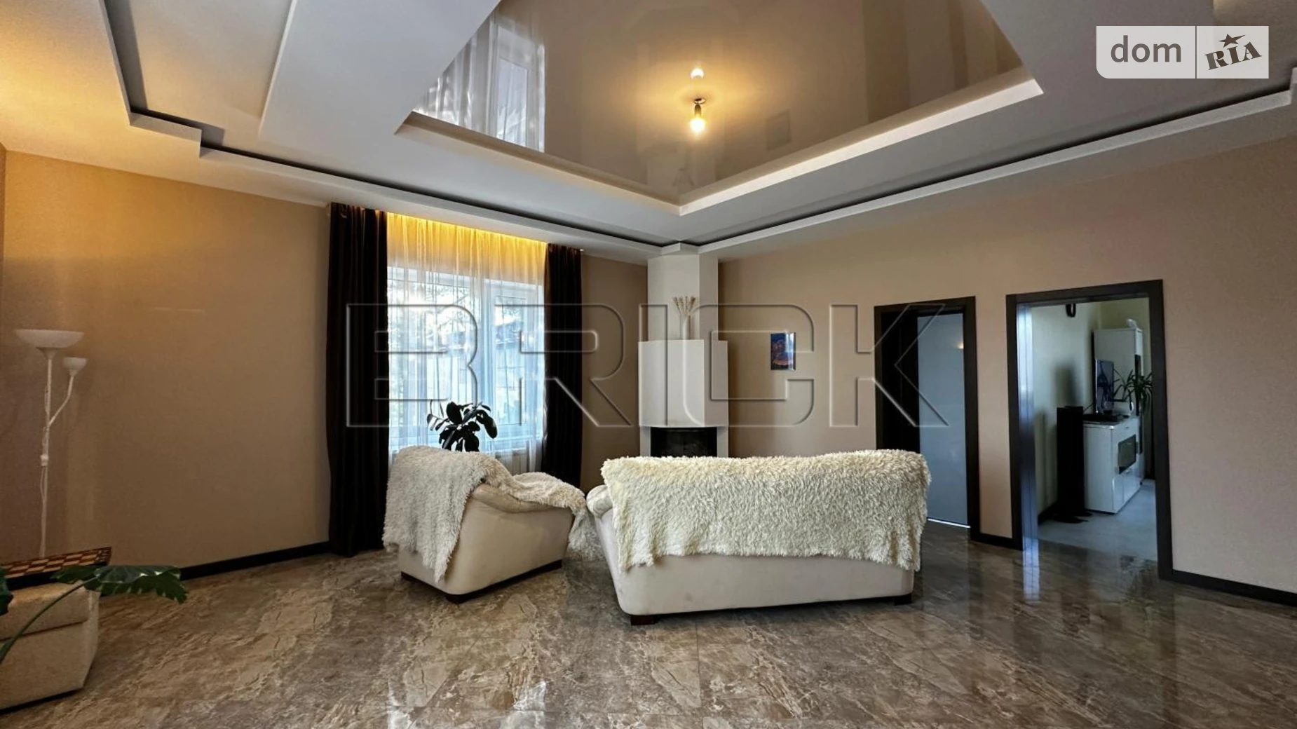 Продается дом на 2 этажа 280 кв. м с бассейном, цена: 245000 $ - фото 4