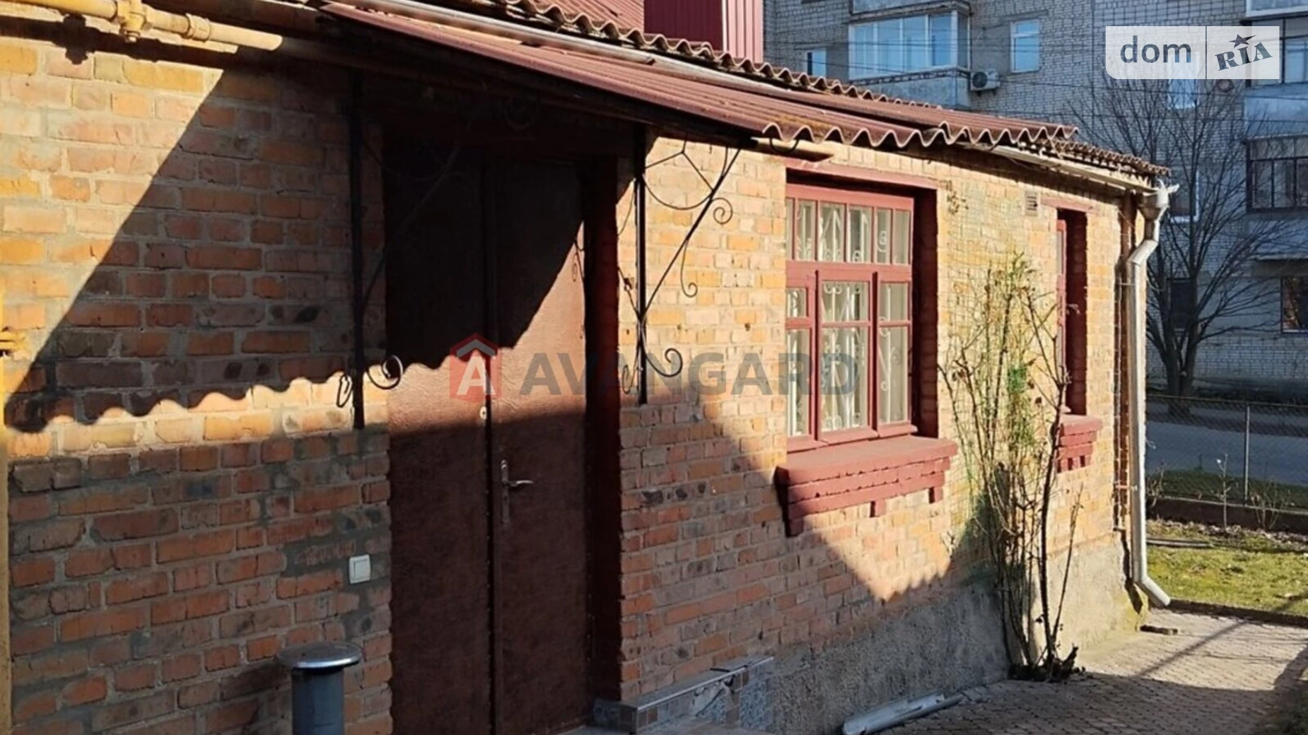 Продается дом на 2 этажа 179 кв. м с бассейном, цена: 175000 $ - фото 2