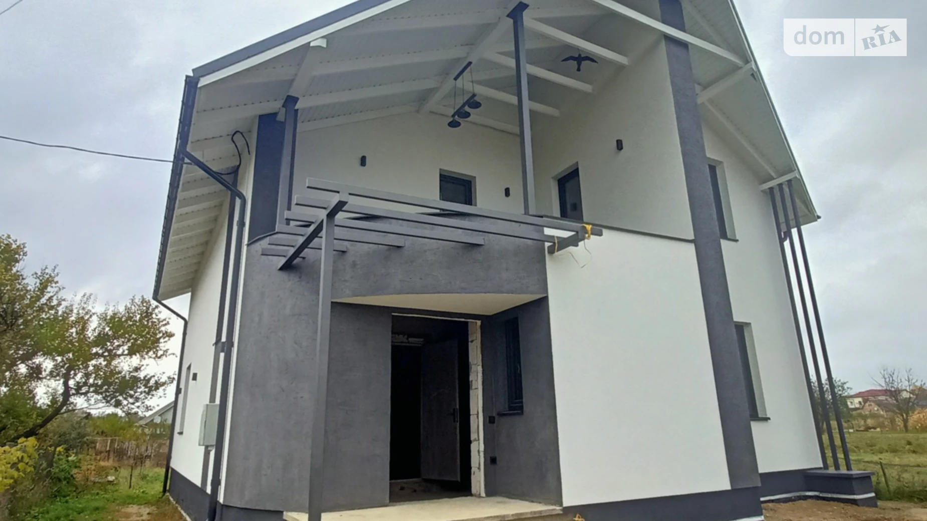 Продается дом на 2 этажа 230 кв. м с верандой, цена: 136000 $ - фото 2