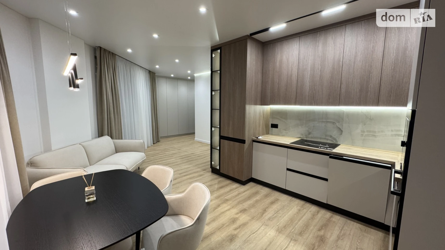 Продается 1-комнатная квартира 50 кв. м в Виннице, ул. 600-летия, 3Б - фото 2