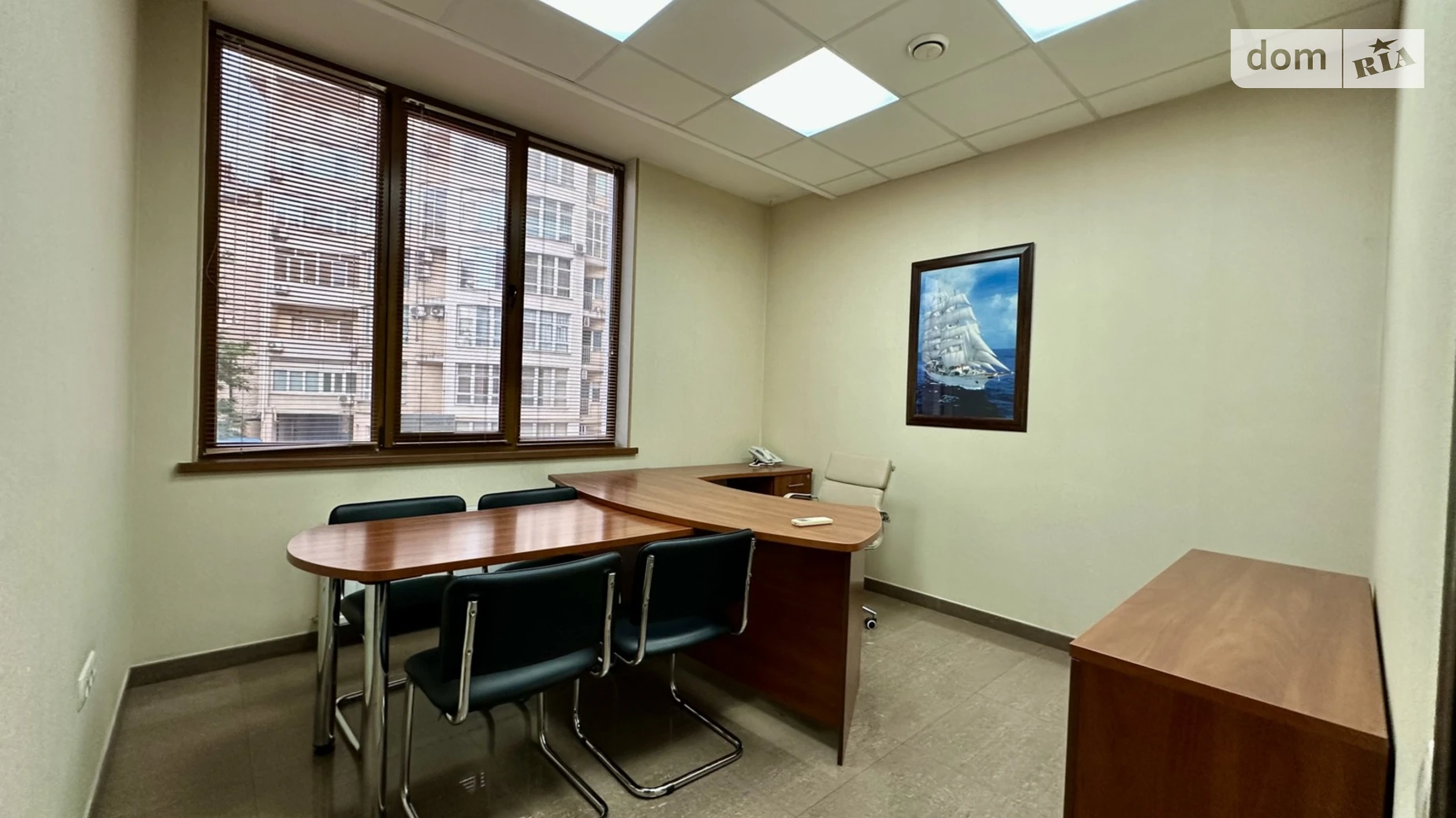 Сдается в аренду офис 145 кв. м в бизнес-центре, цена: 1500 $ - фото 4