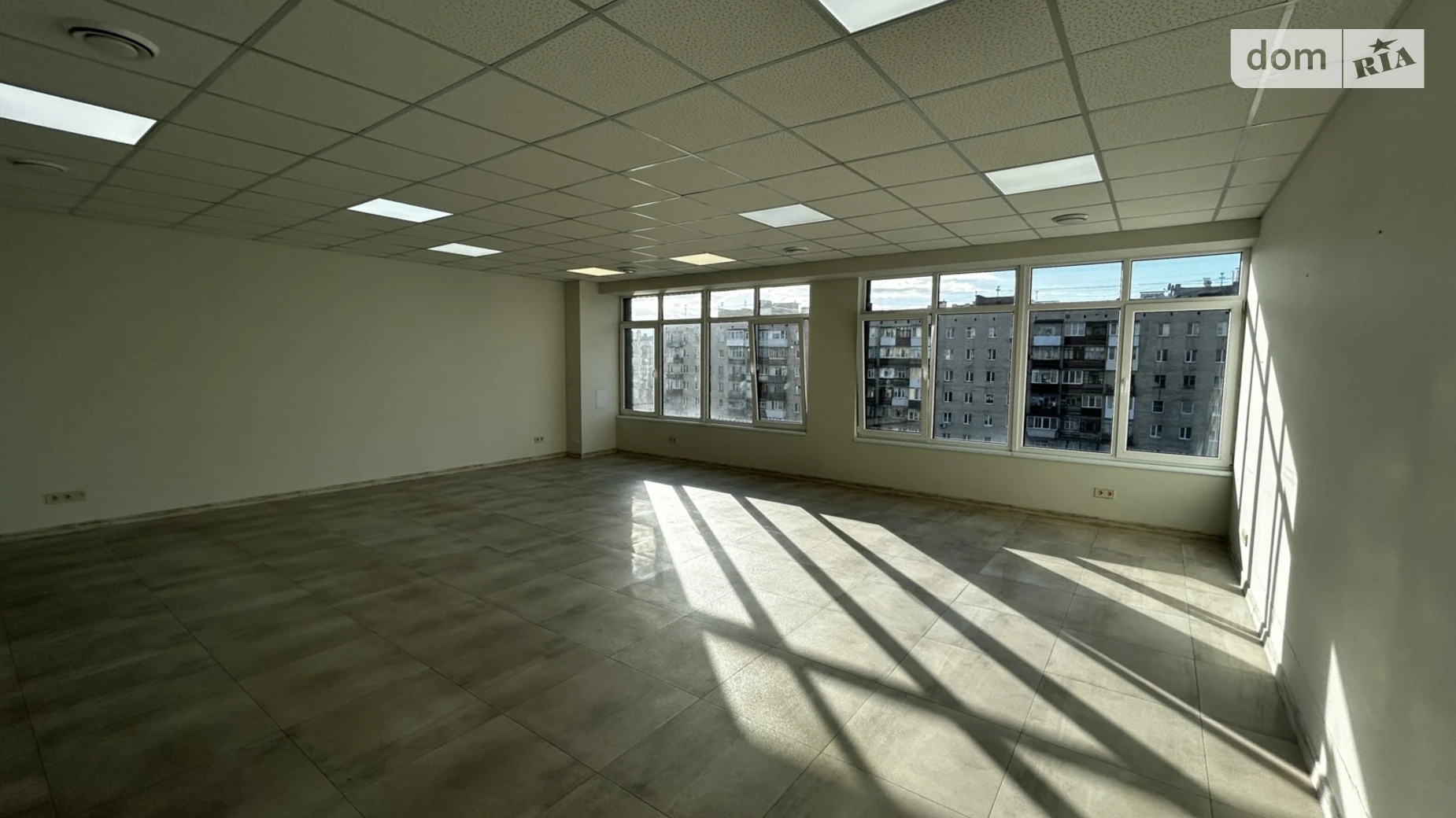 Сдается в аренду офис 53.6 кв. м в бизнес-центре, цена: 10000 грн - фото 3