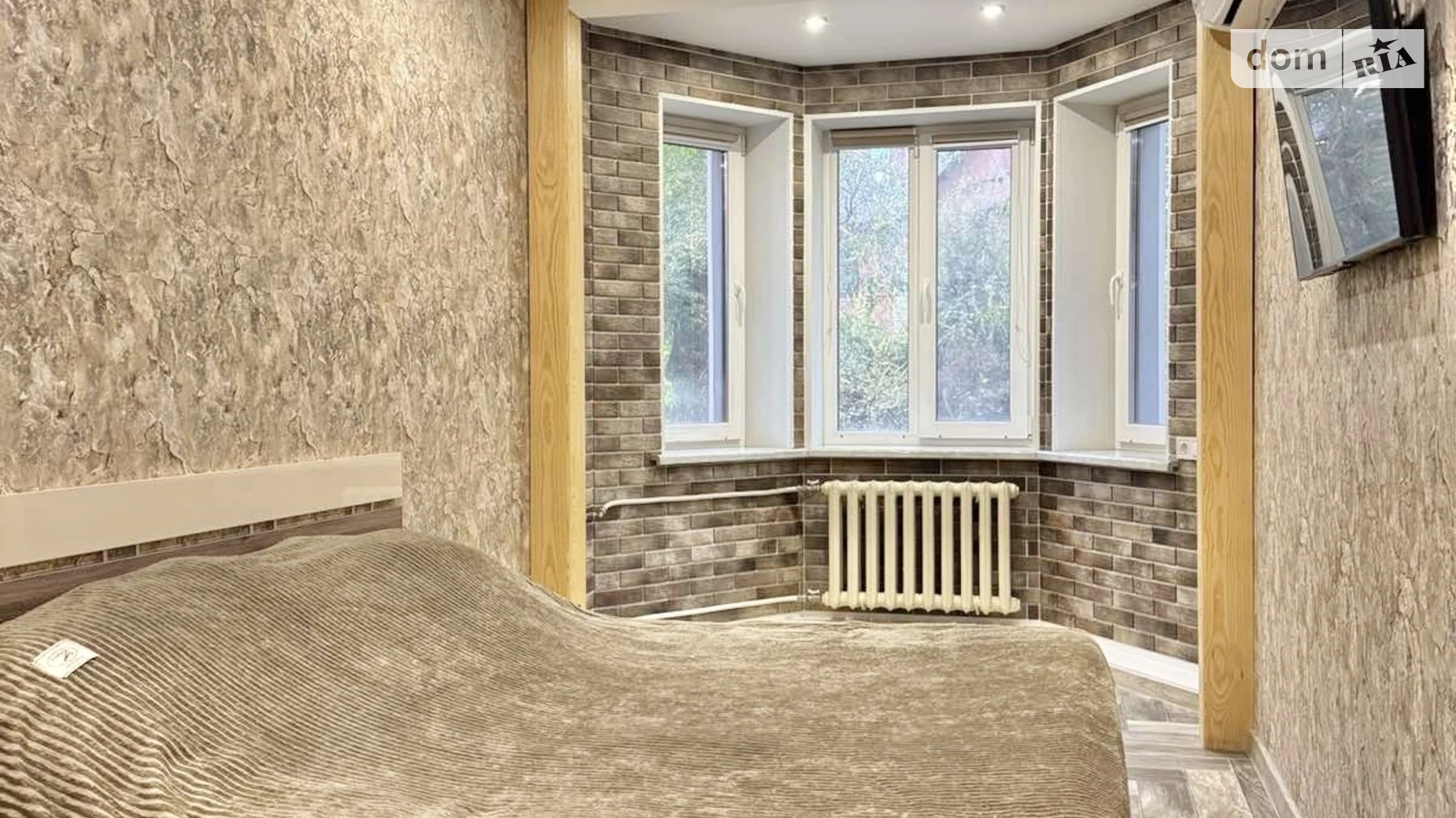 Продается 3-комнатная квартира 77.1 кв. м в Кривом Роге, ул. Мартина Шимановского(Коммунистическая) - фото 2