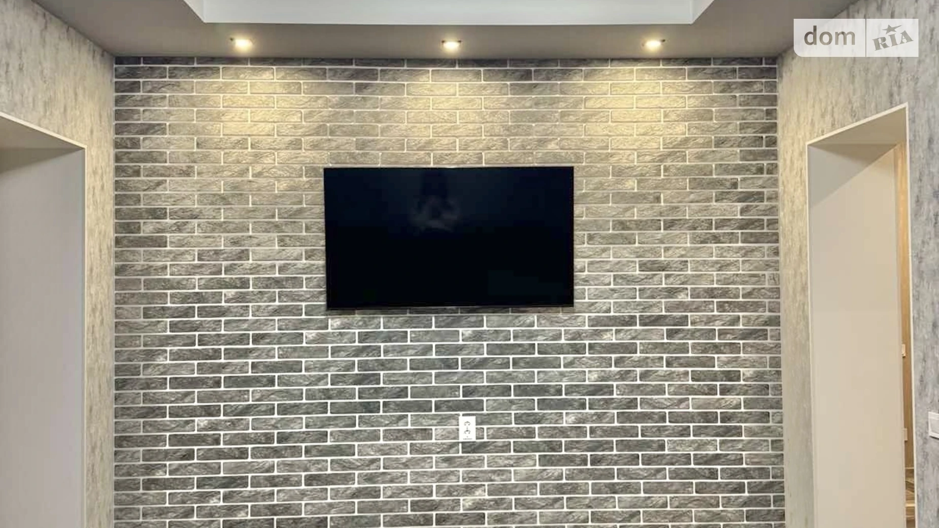 Продается 3-комнатная квартира 77.1 кв. м в Кривом Роге, ул. Мартина Шимановского(Коммунистическая) - фото 3