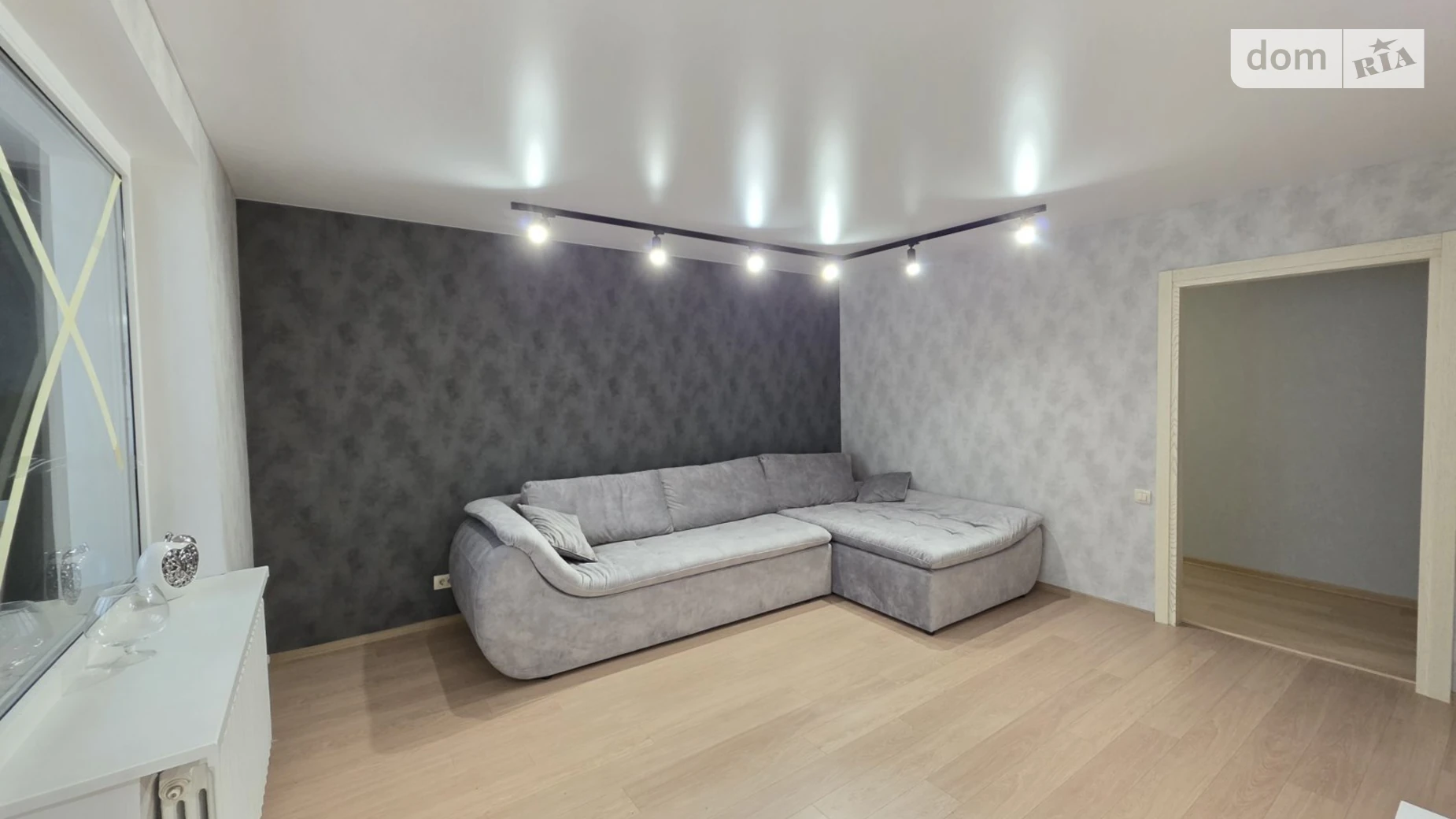 Продається 3-кімнатна квартира 72.4 кв. м у Одесі, просп. Небесної Сотні - фото 3