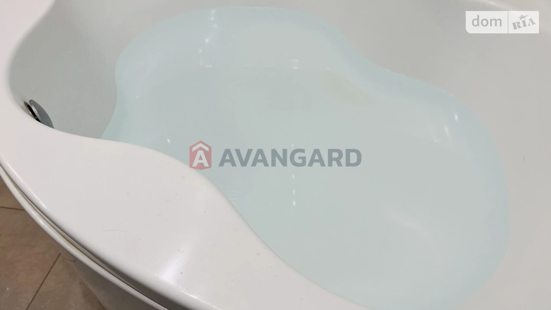 Продается дом на 2 этажа 97.5 кв. м с бассейном, цена: 170000 $ - фото 5