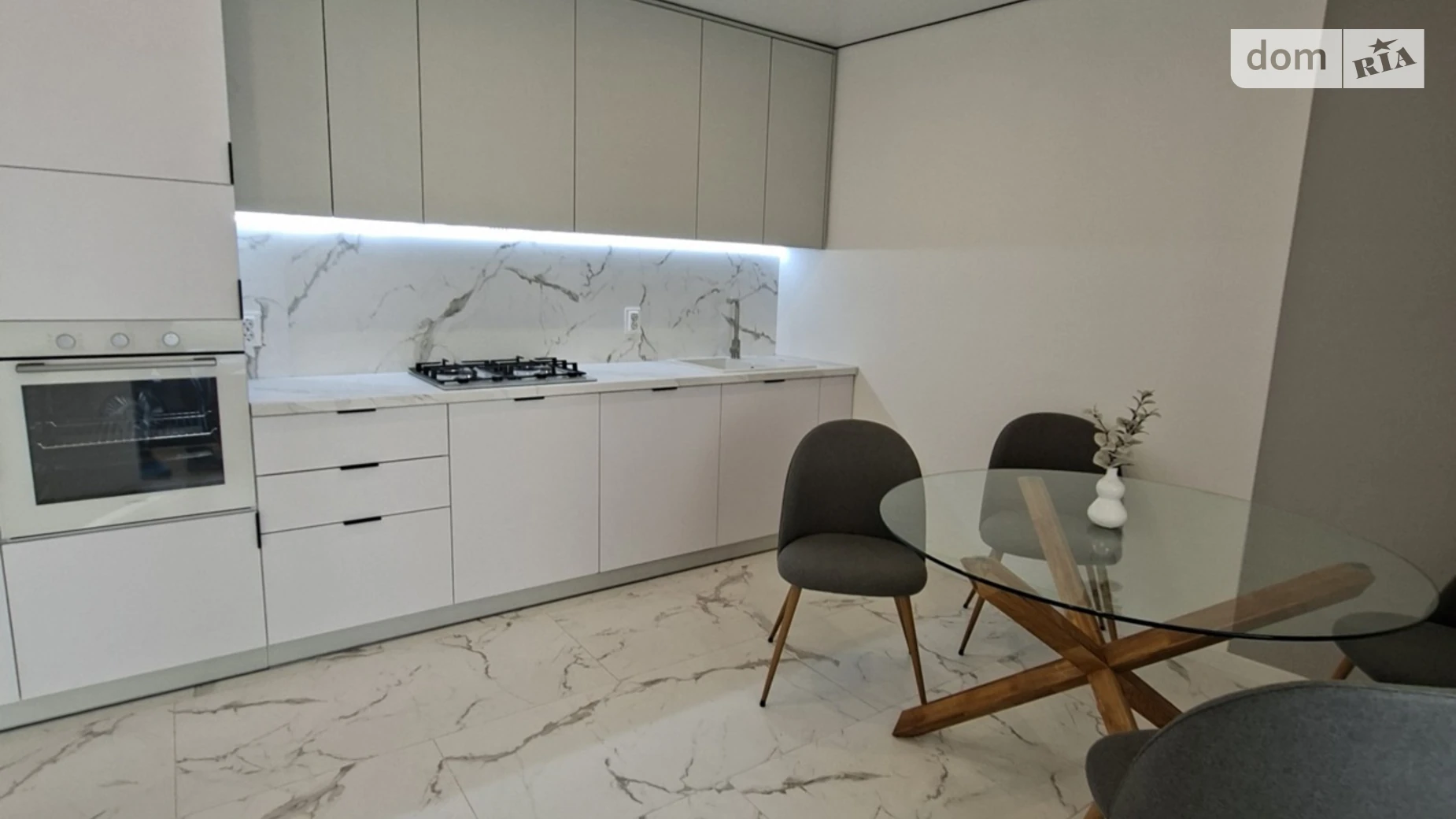 2-комнатная квартира 57 кв. м в Тернополе, ул. Киевская, 9Д - фото 4