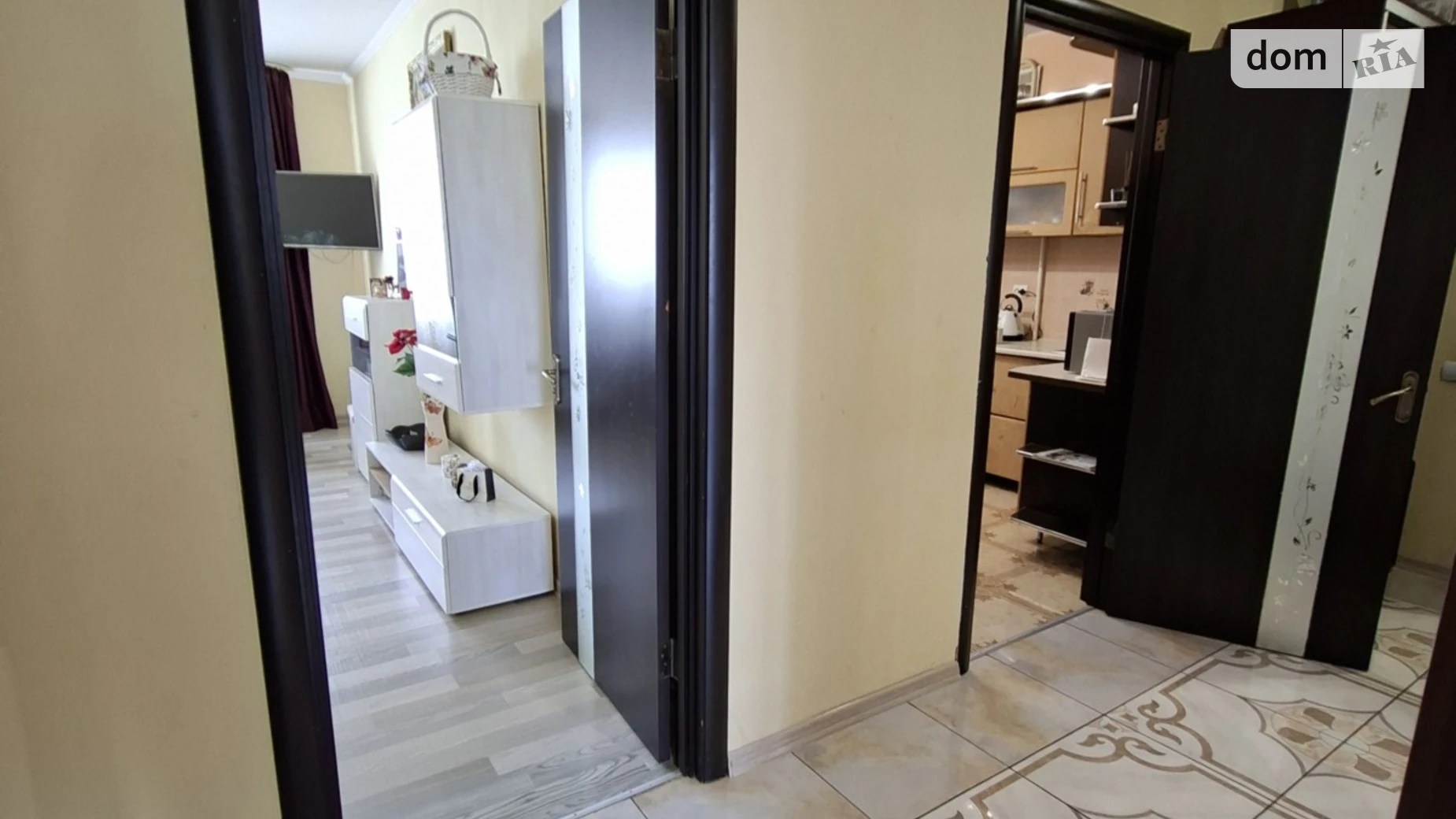 Продается 2-комнатная квартира 62.8 кв. м в Ивано-Франковске, ул. Куренного Черноты, 2 корпус 1 - фото 2