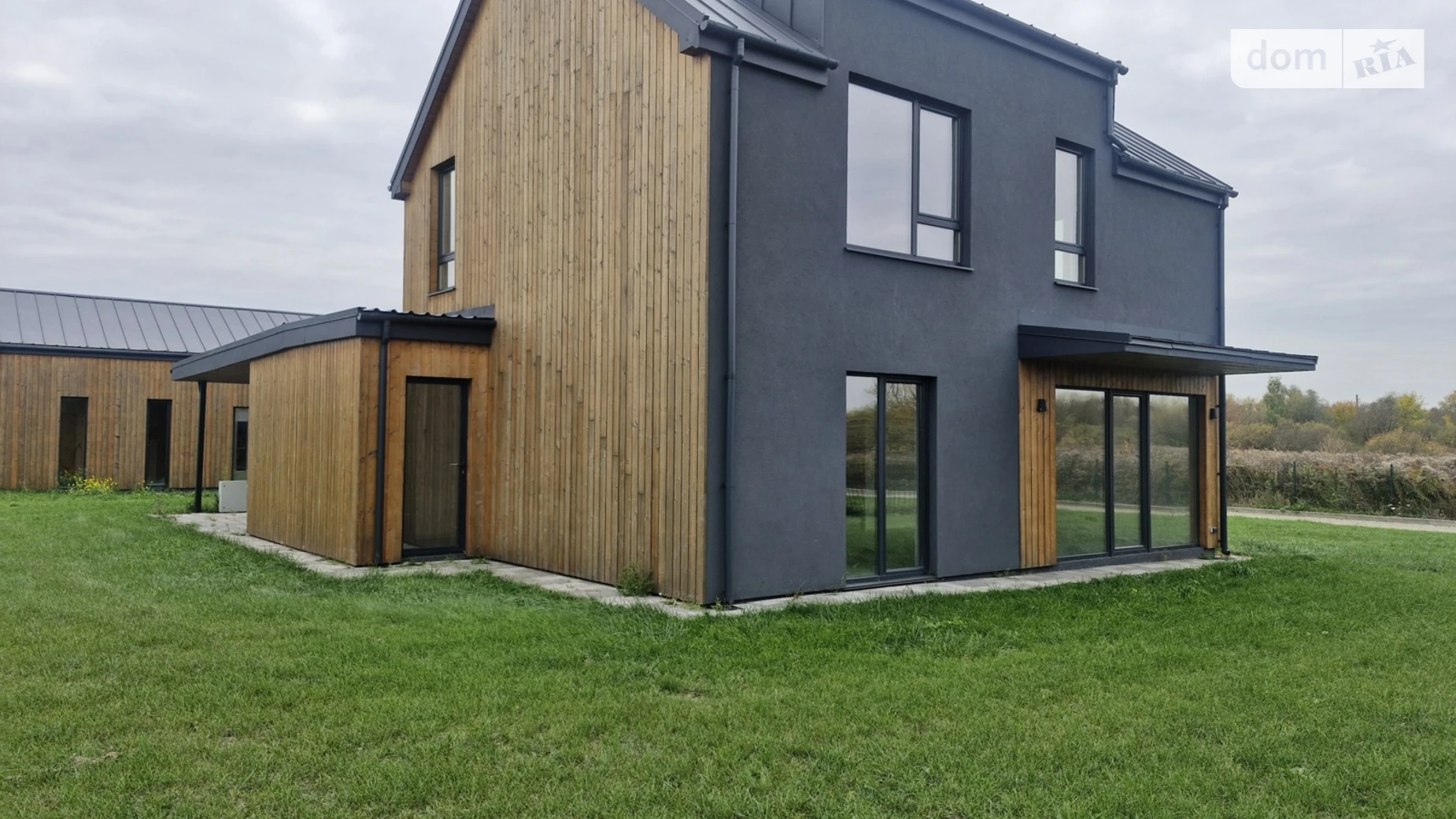 Продается дом на 2 этажа 139.4 кв. м с верандой, цена: 120000 $ - фото 2