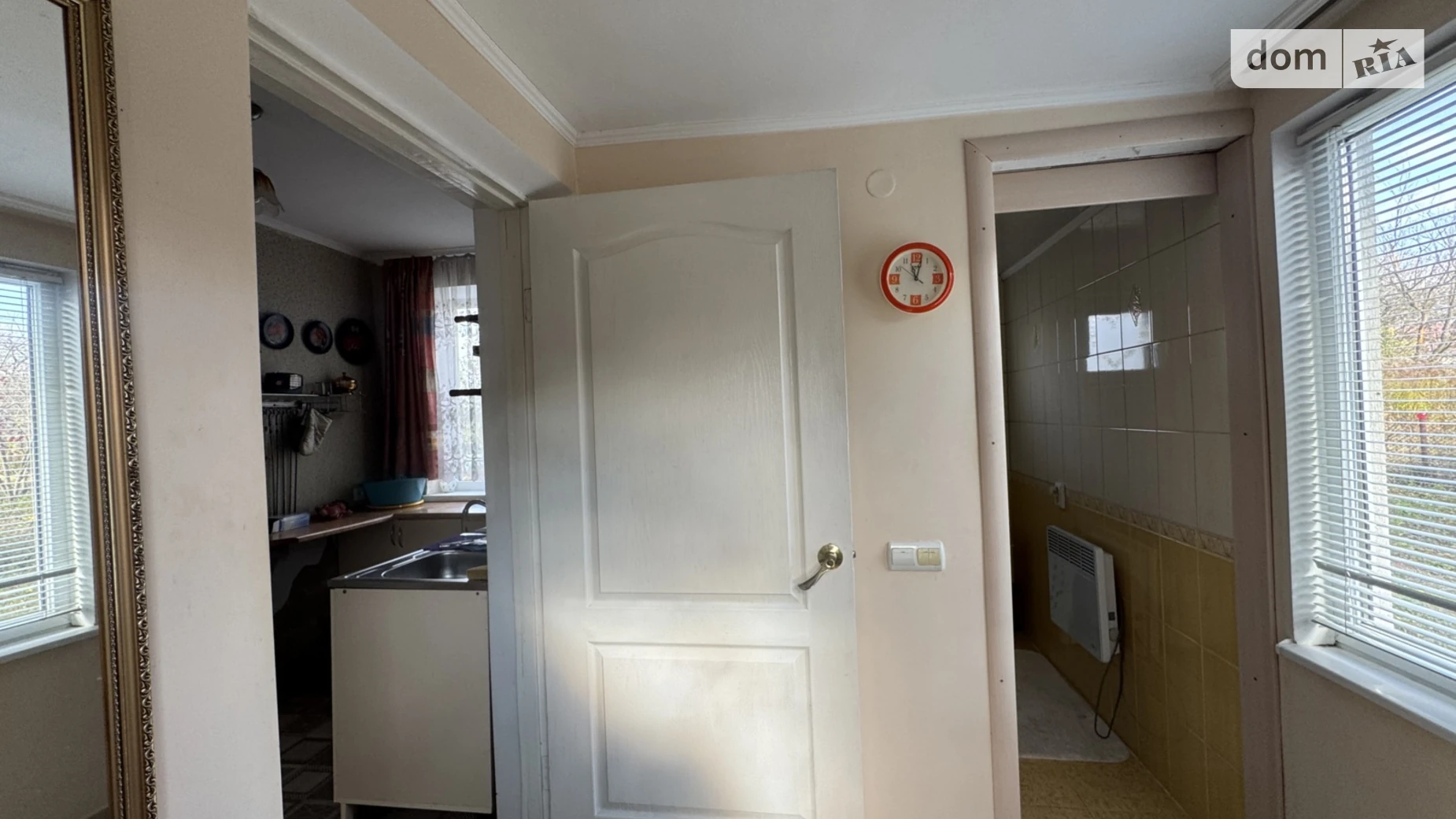 Продается дом на 2 этажа 37 кв. м с бассейном, цена: 45000 $ - фото 3