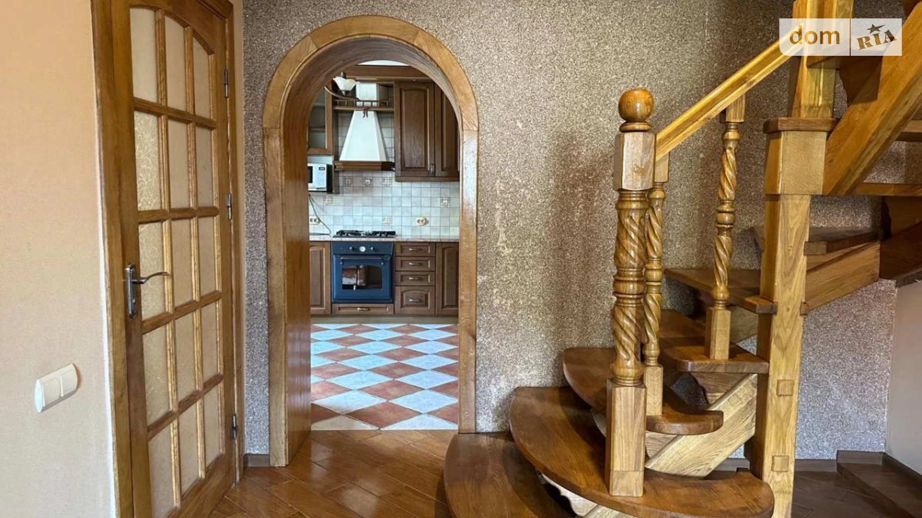 Продается дом на 2 этажа 103 кв. м с мебелью, цена: 125000 $ - фото 3