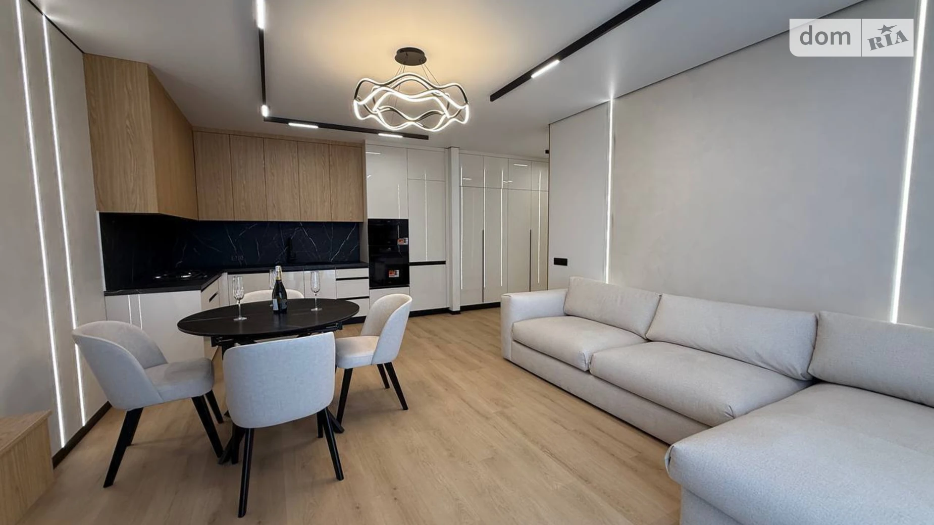 Продается 2-комнатная квартира 71.3 кв. м в Ивано-Франковске, ул. Национальной Гвардии - фото 4