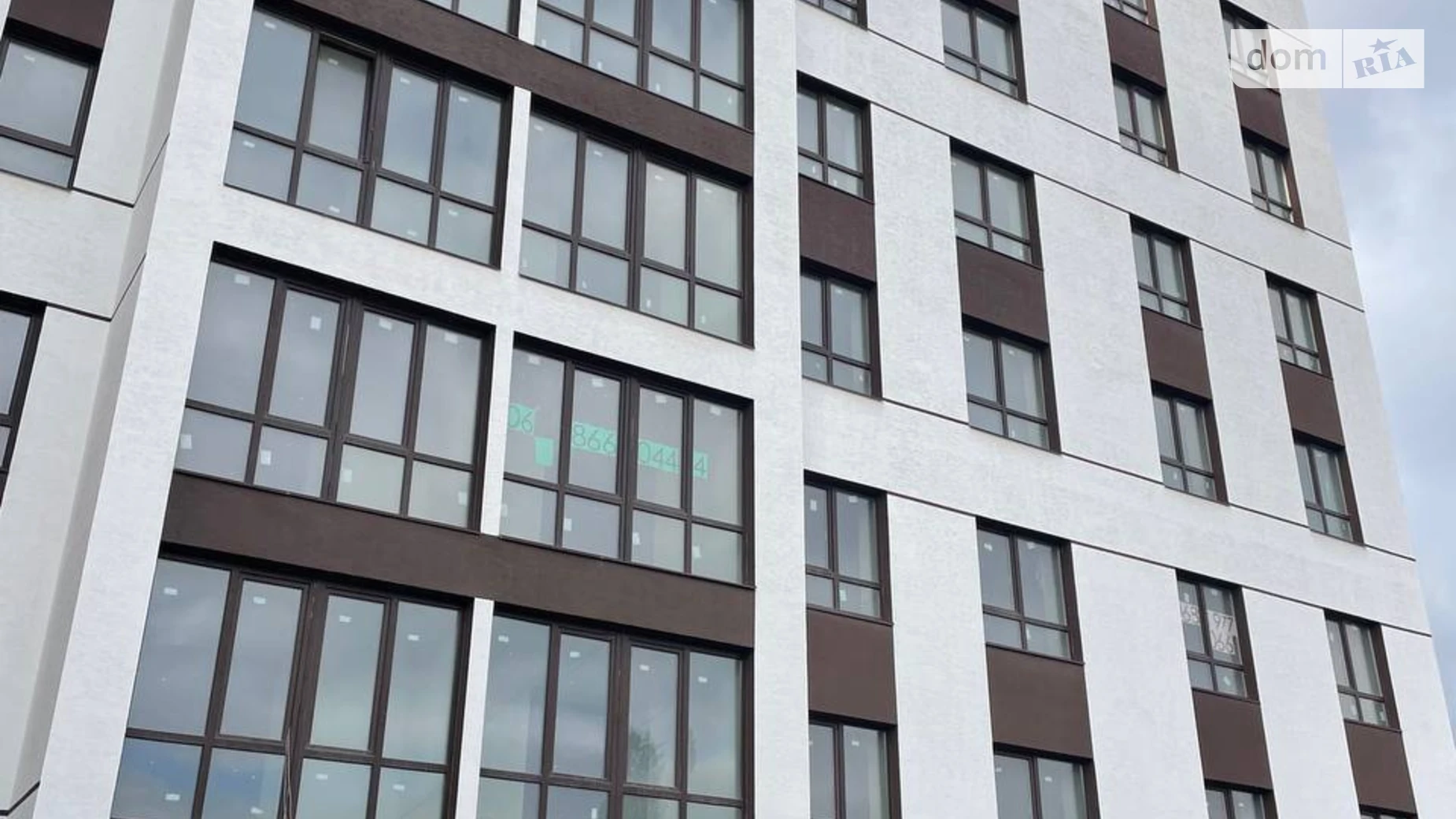 Продается 3-комнатная квартира 86.6 кв. м в, цена: 69900 $ - фото 2