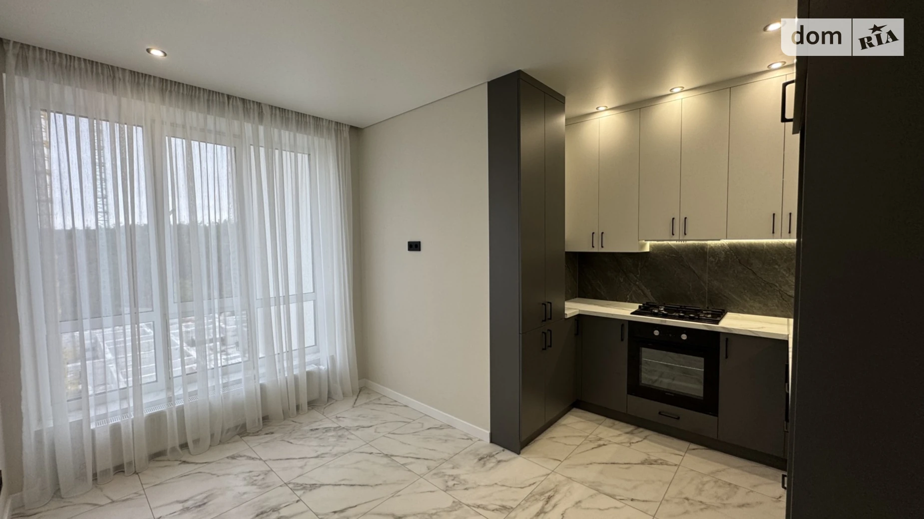 Продается 1-комнатная квартира 37 кв. м в Ирпене, ул. Соборная(ІІІ Интернационала), 2К/45 - фото 2