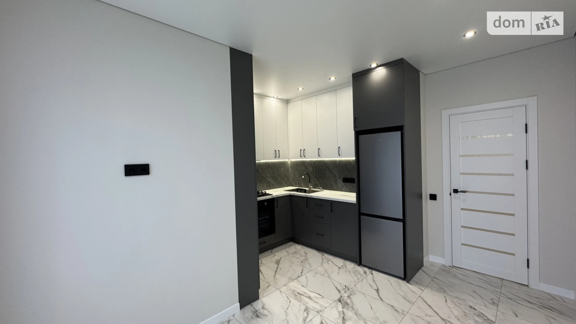 Продается 1-комнатная квартира 37 кв. м в Ирпене, ул. Соборная(ІІІ Интернационала), 2К/45 - фото 4