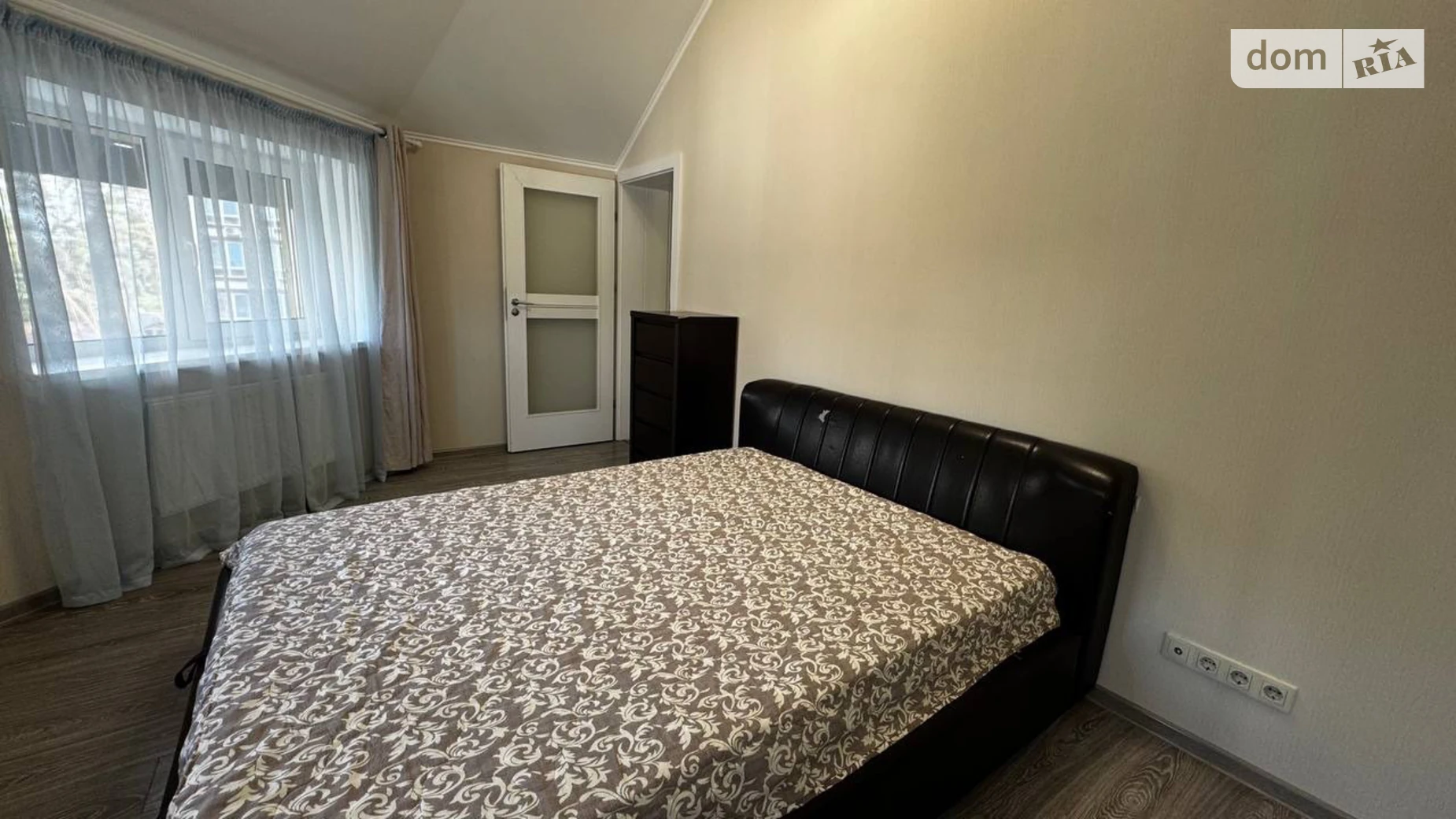 Продается 2-комнатная квартира 69.8 кв. м в Ирпене, ул. Севериновская(Октябрьская) - фото 2