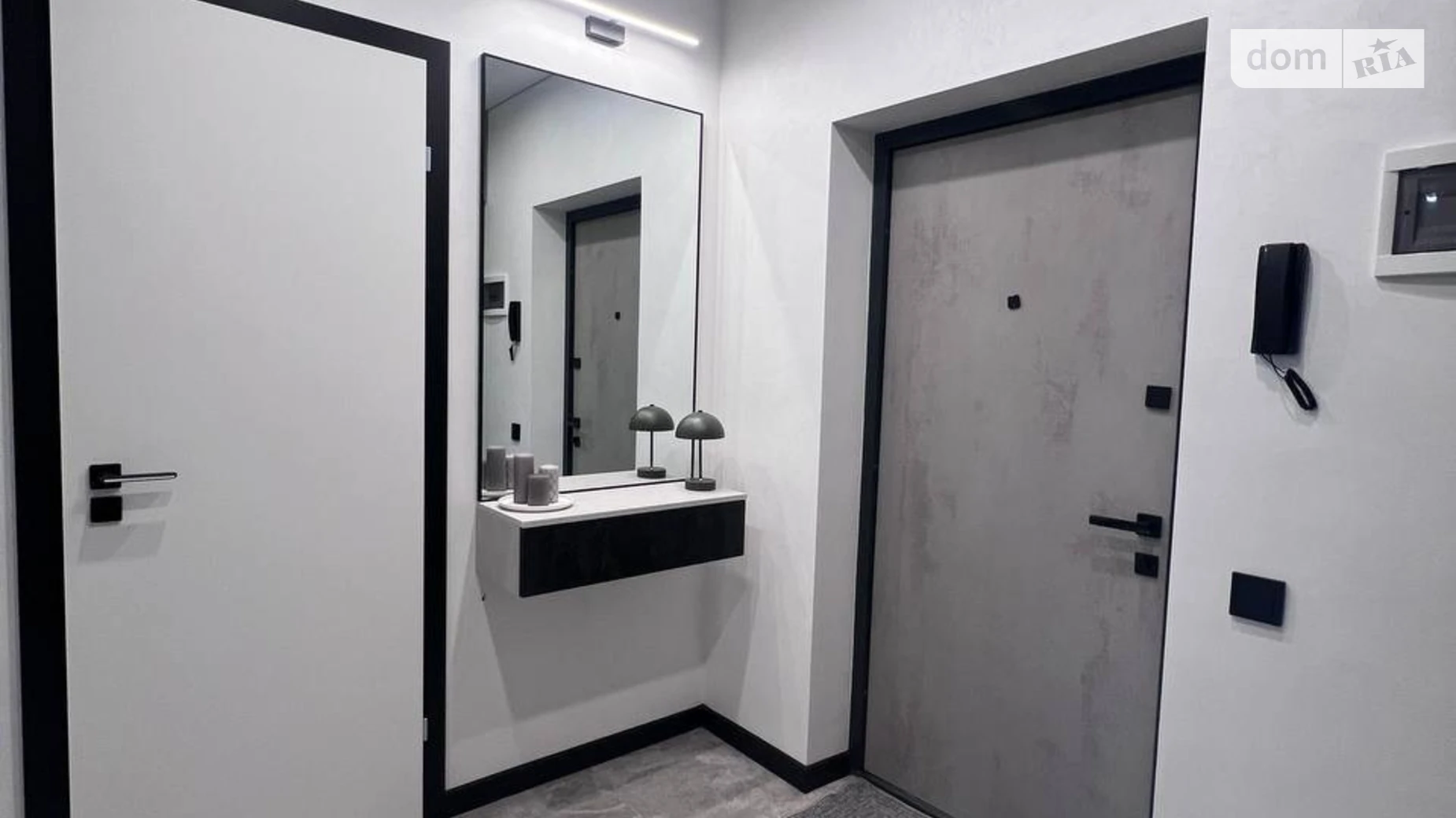 Продается 1-комнатная квартира 43 кв. м в Черновцах, ул. Русская - фото 3