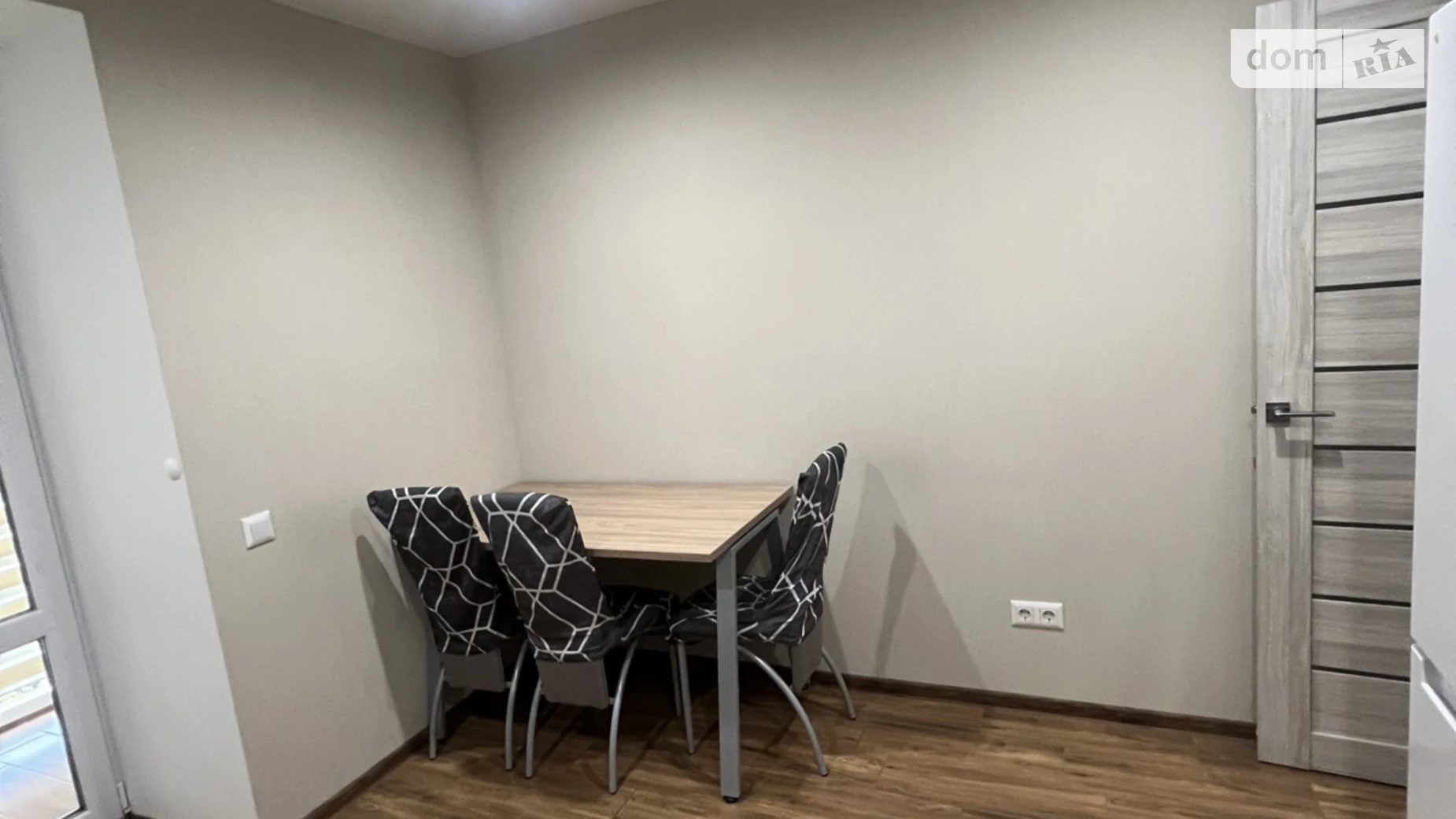 1-комнатная квартира 42 кв. м в Тернополе, пер. Кирпичный - фото 2