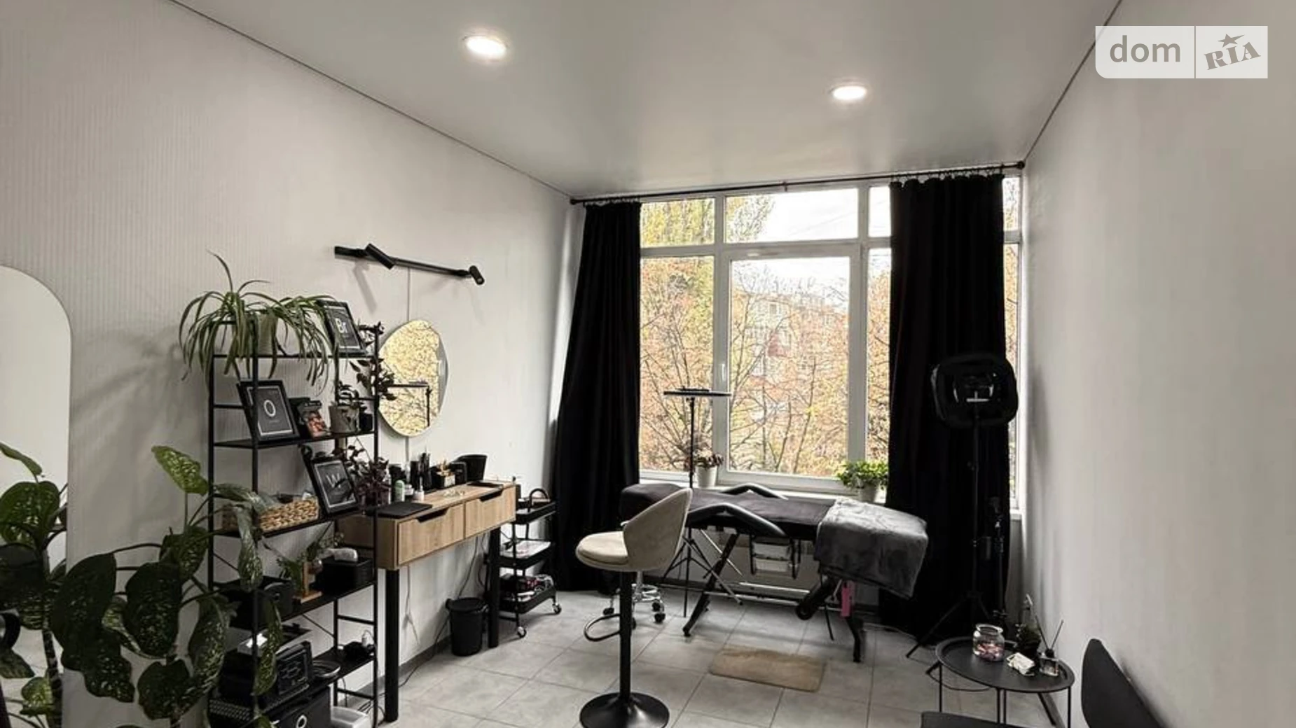 Сдается в аренду офис 15 кв. м в бизнес-центре, цена: 4500 грн - фото 4