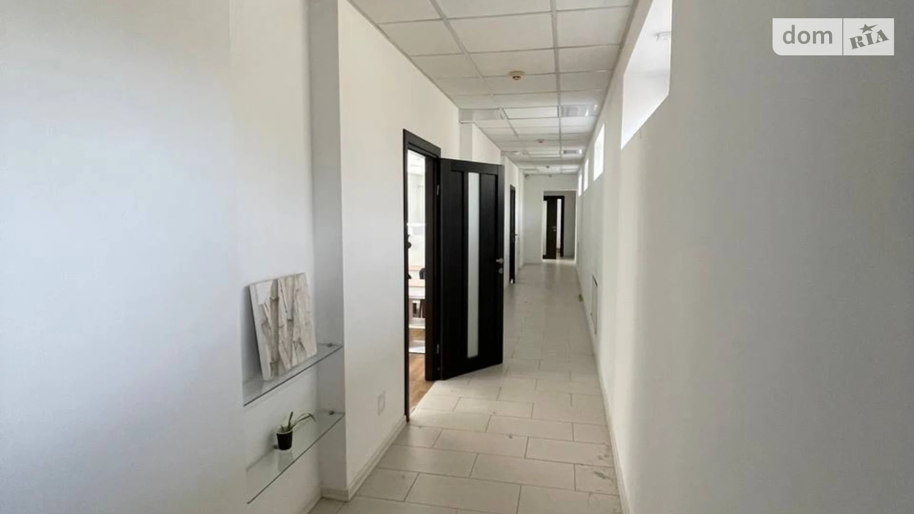 Здається в оренду офіс 143.4 кв. м в бізнес-центрі, цена: 1291 $ - фото 4