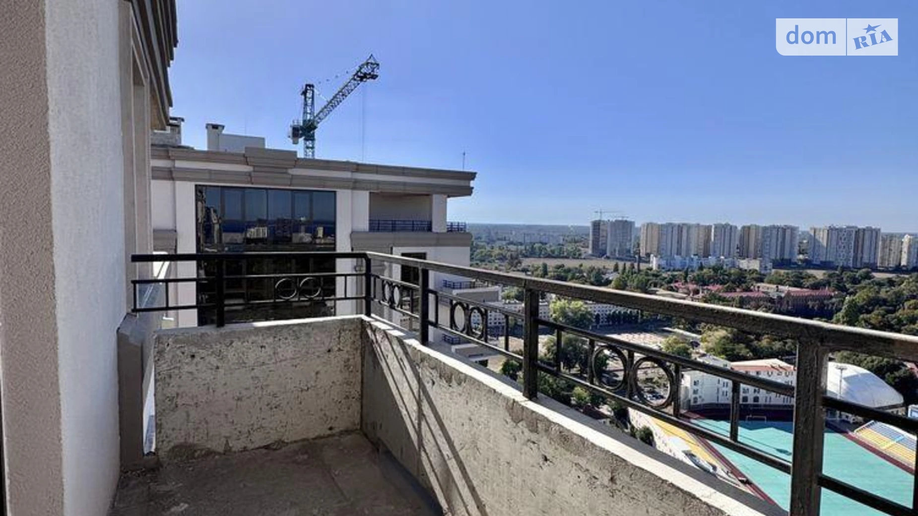 Продается 3-комнатная квартира 125 кв. м в Одессе, Фонтанская дор., 25 корпус 1 - фото 2