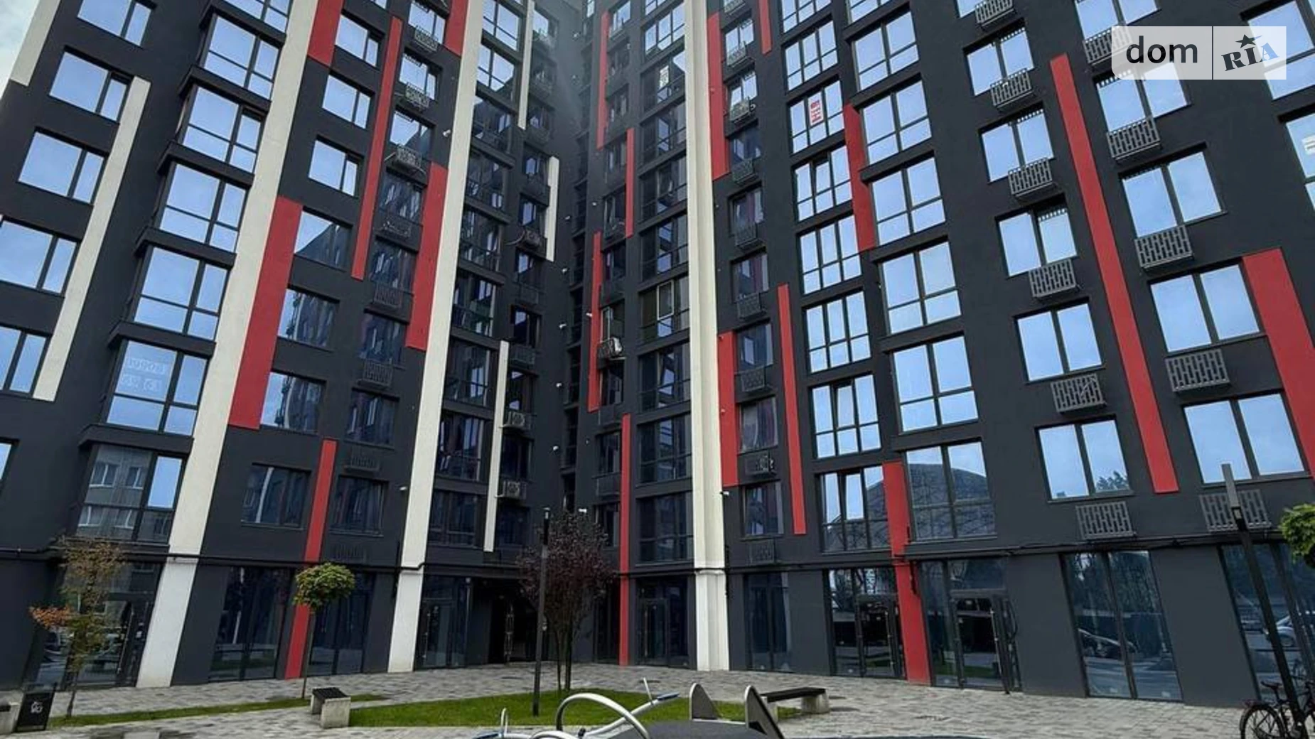 Продается 2-комнатная квартира 69.5 кв. м в Ивано-Франковске, ул. Бандеры Степана, 79 - фото 3