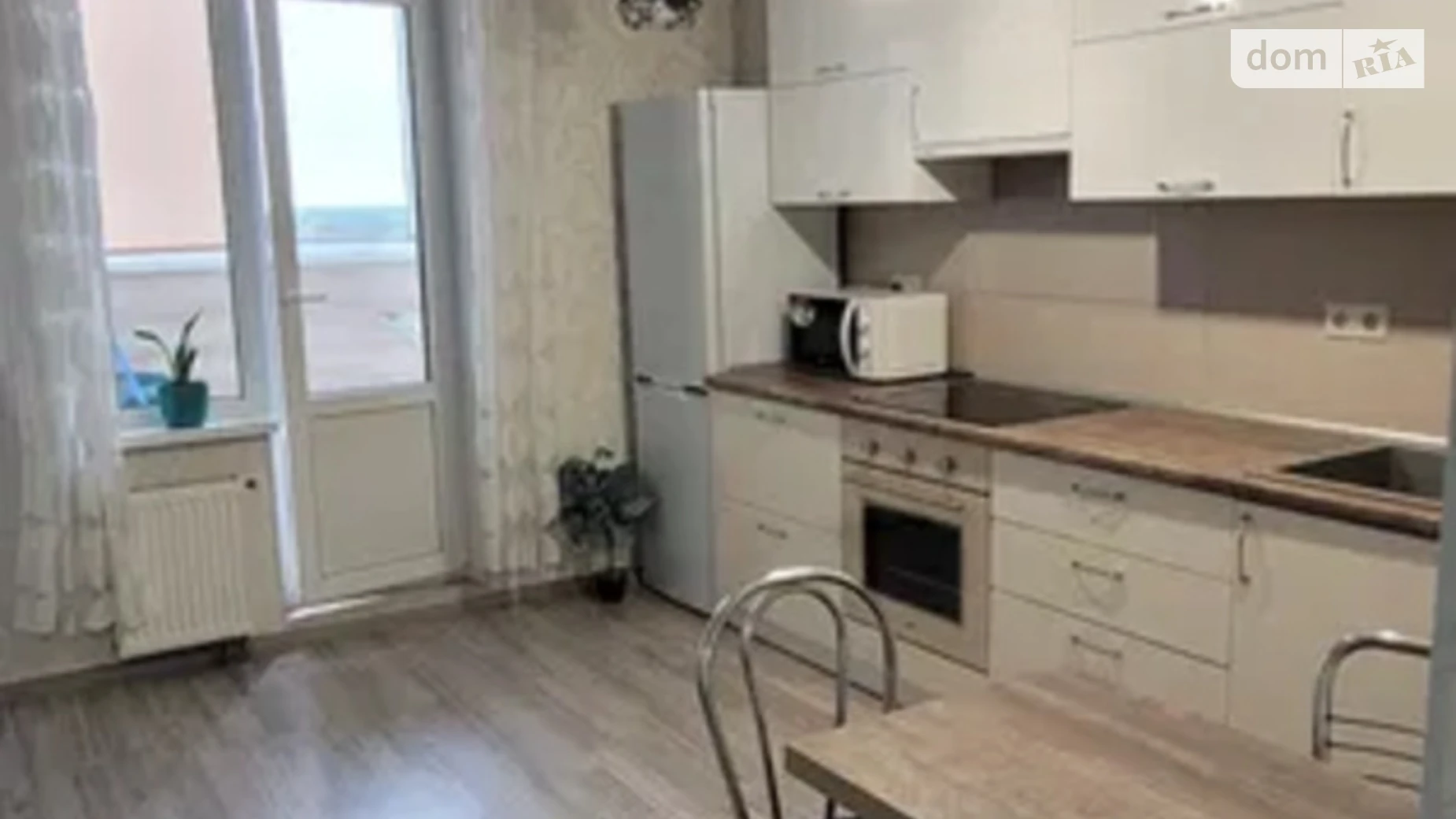 Продається 1-кімнатна квартира 37 кв. м у Броварах, вул. Симоненка, 105 - фото 2