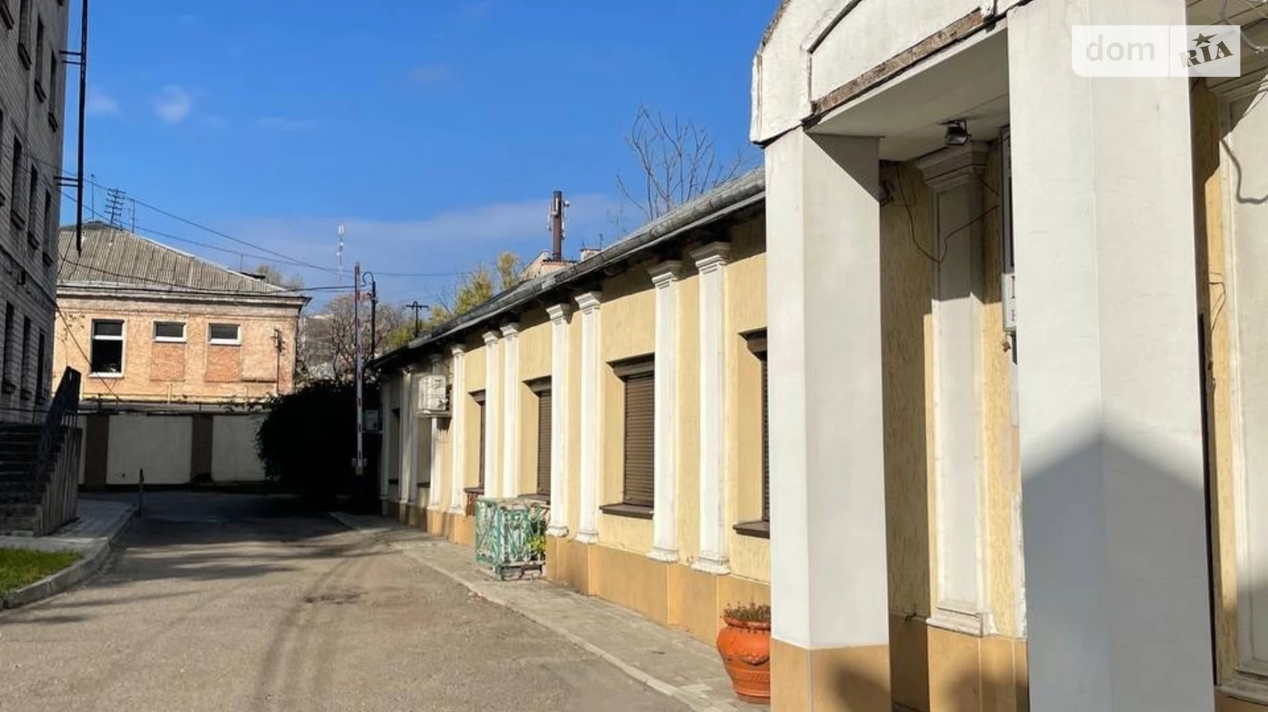 Здається в оренду офіс 143.4 кв. м в бізнес-центрі, цена: 1291 $ - фото 2