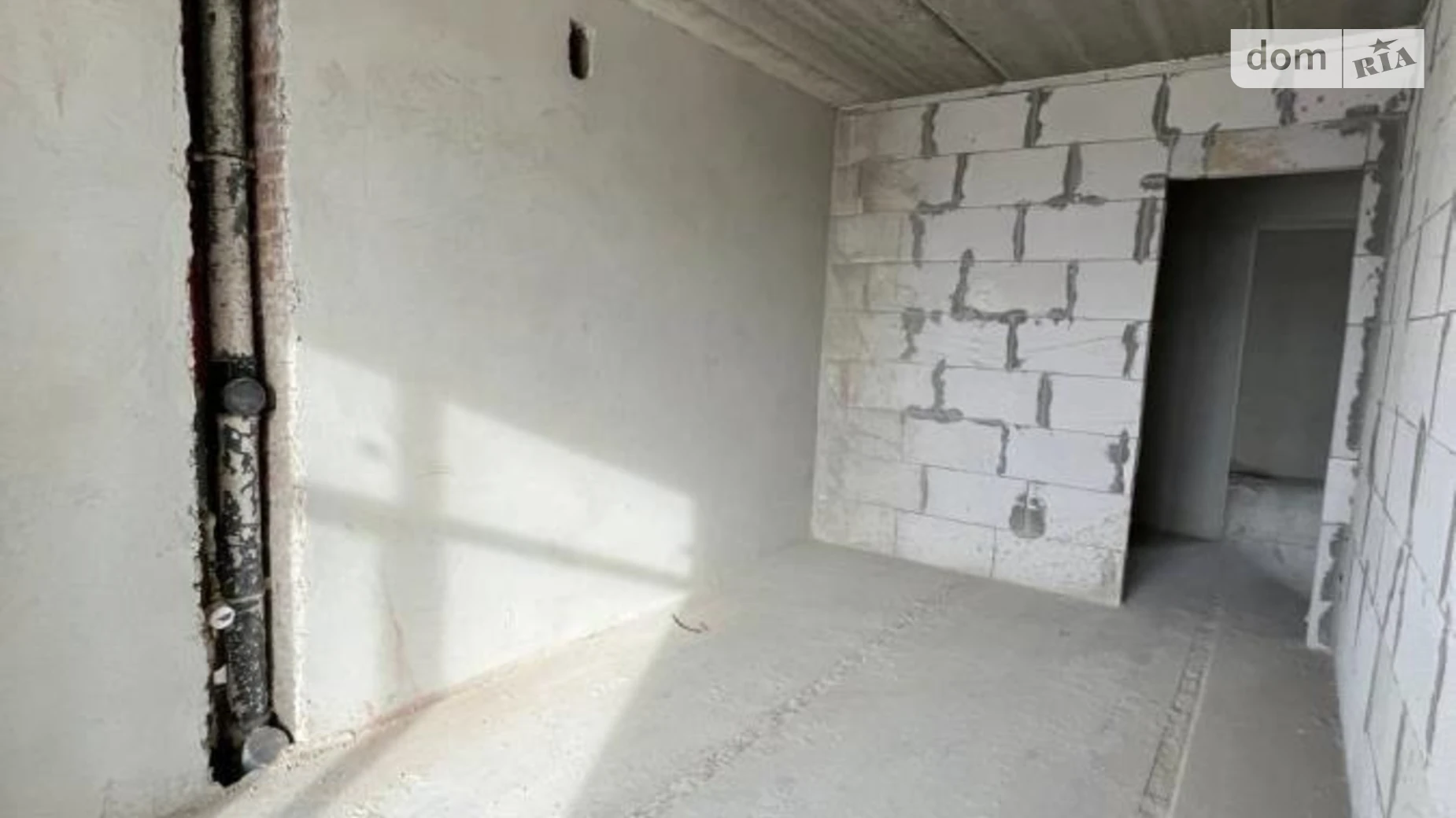 Продается 1-комнатная квартира 40.7 кв. м в Ивано-Франковске, ул. Высочана Семена, 18 - фото 2