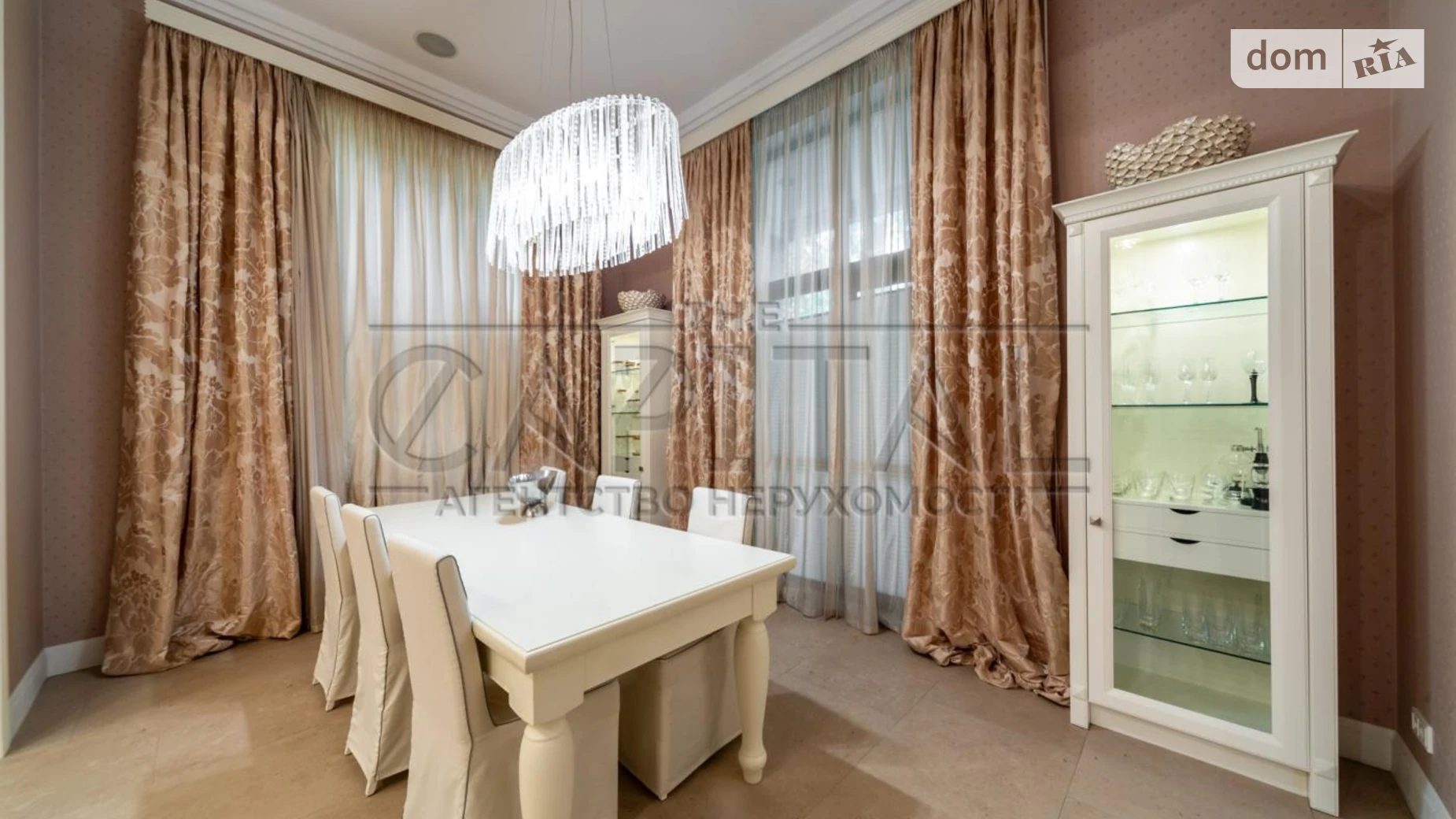 Сдается в аренду дом на 3 этажа 620 кв. м с садом, цена: 10000 $ - фото 5