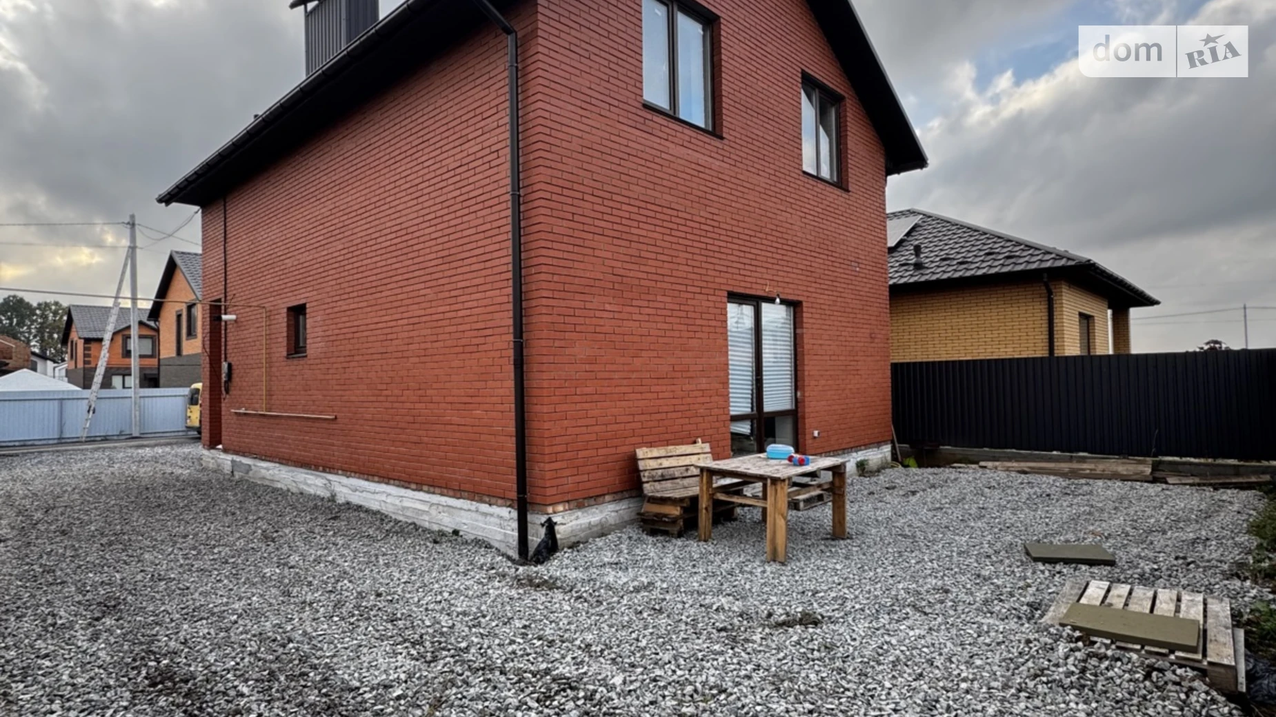 Продается дом на 2 этажа 110 кв. м с мансардой, цена: 130000 $ - фото 4