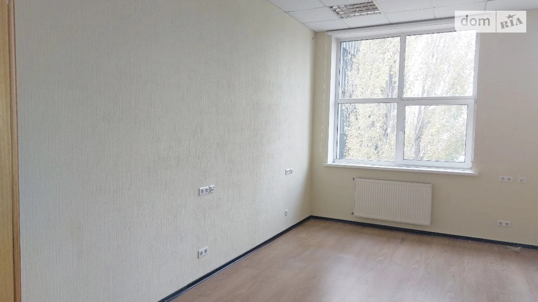 Сдается в аренду офис 46.2 кв. м в бизнес-центре, цена: 12540 грн - фото 2