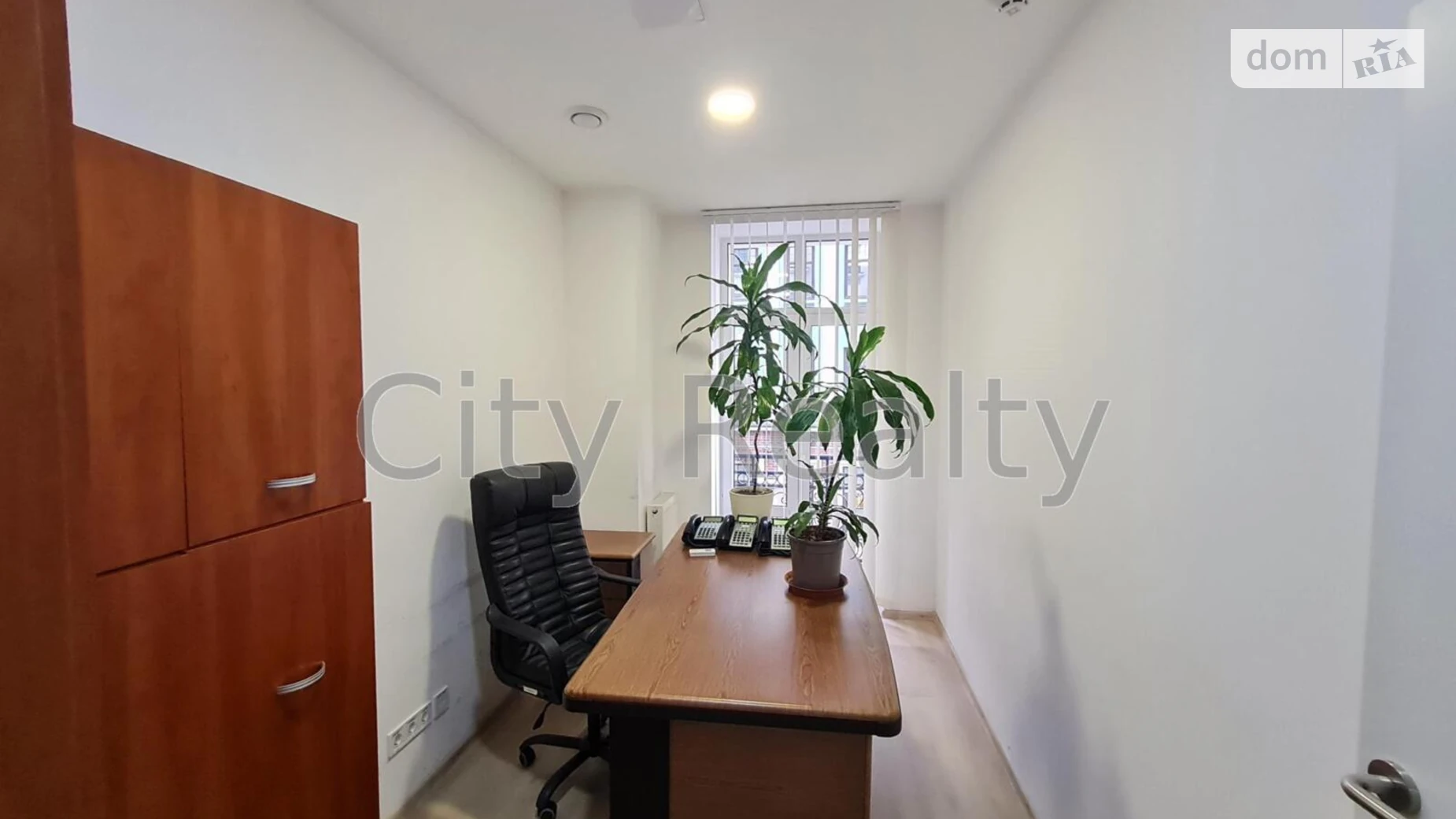 Сдается в аренду офис 267.5 кв. м в бизнес-центре, цена: 187250 грн - фото 5