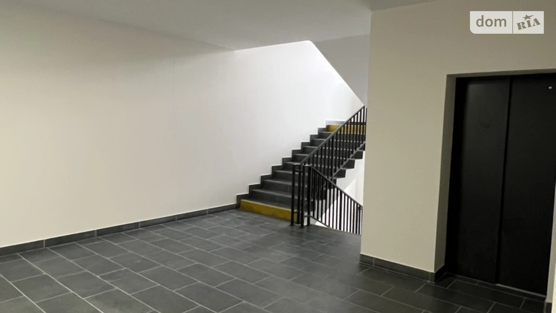 Продается 1-комнатная квартира 42 кв. м в Львове, ул. Зеленая, 267 - фото 3