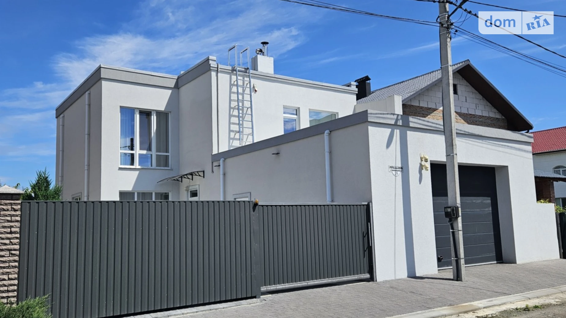 Продается дом на 2 этажа 190 кв. м с гаражом, цена: 340000 $ - фото 2