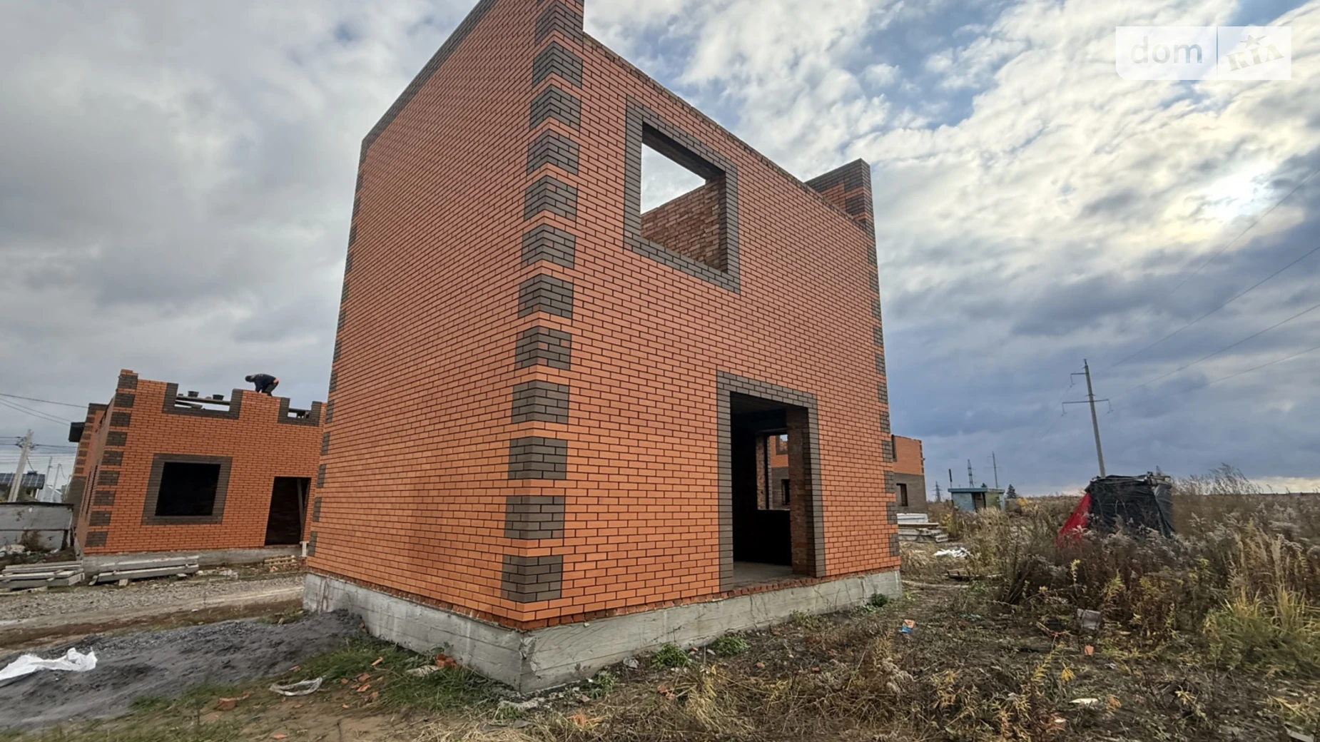 Продается дом на 2 этажа 70 кв. м с садом, цена: 65000 $ - фото 3